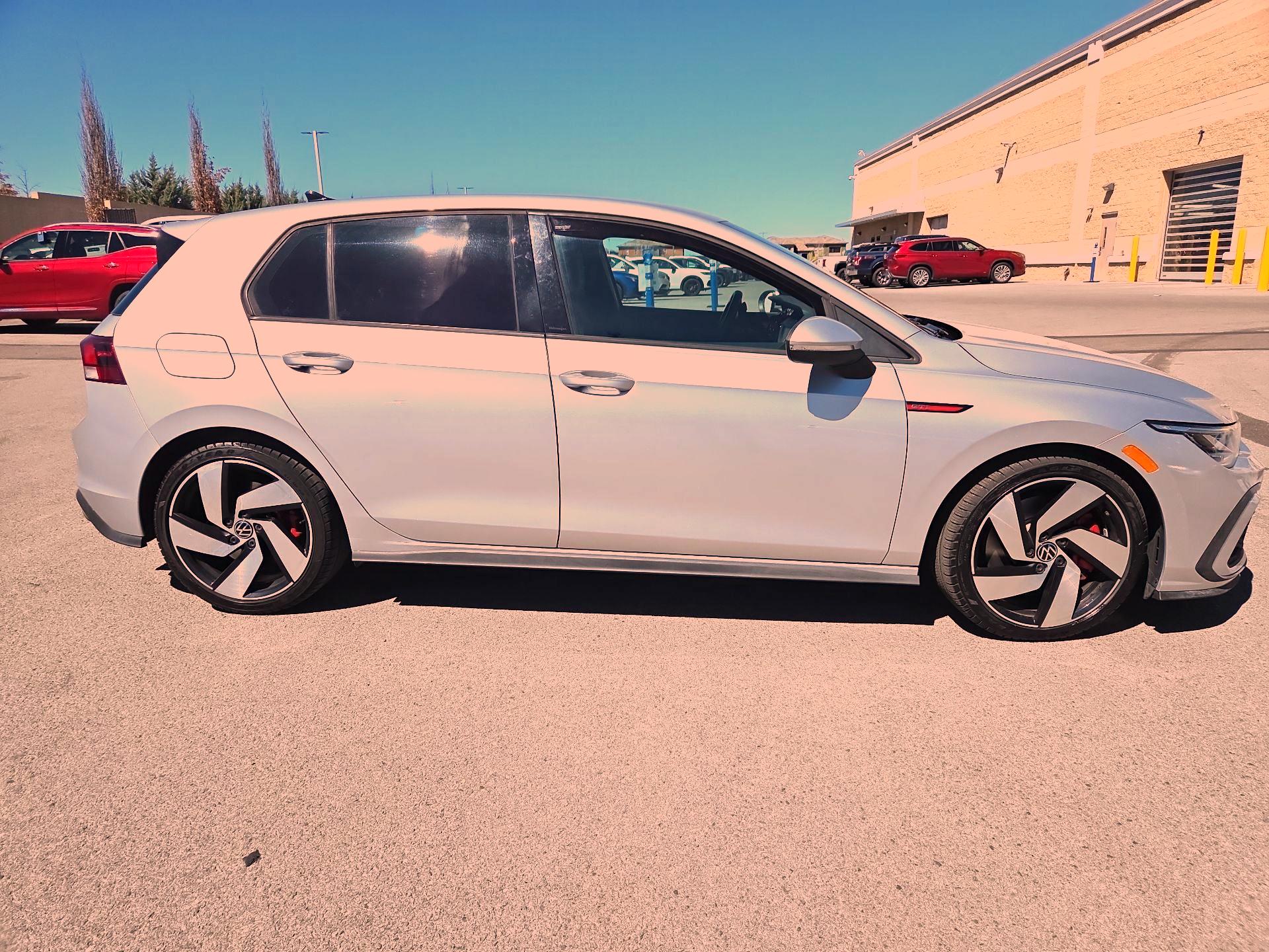 Thumbnail: 2022 Volkswagen Golf - 4