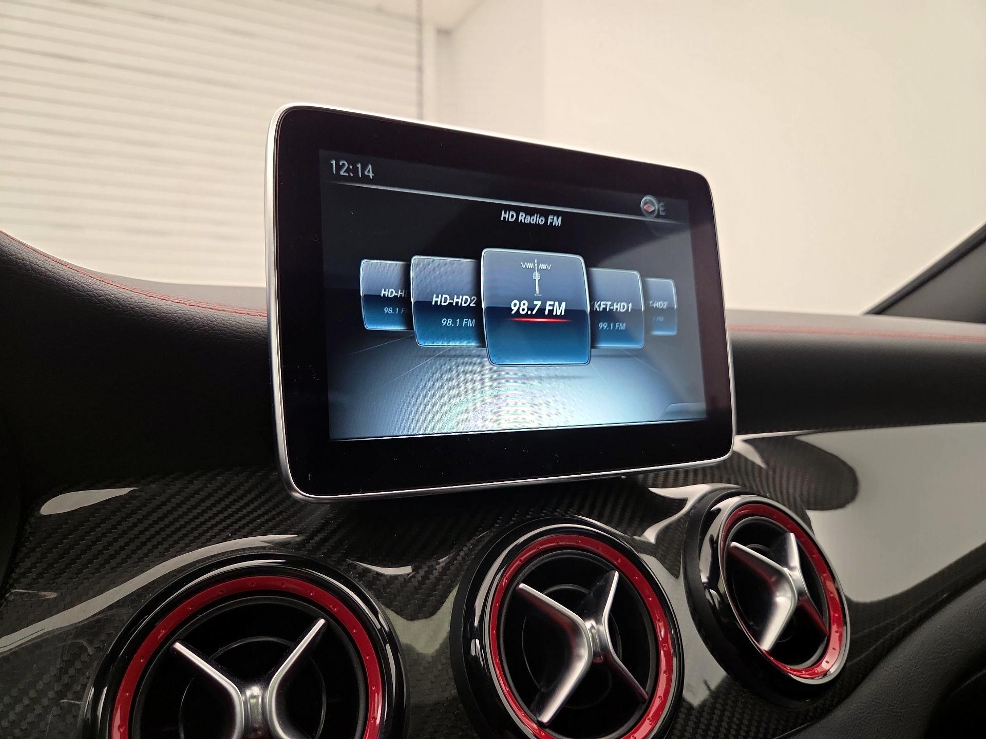 Thumbnail: 2015 Mercedes-Benz CLA - 16