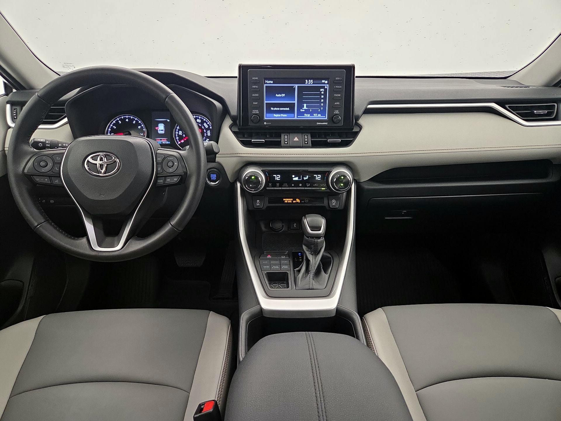 Thumbnail: 2022 Toyota RAV4 - 9