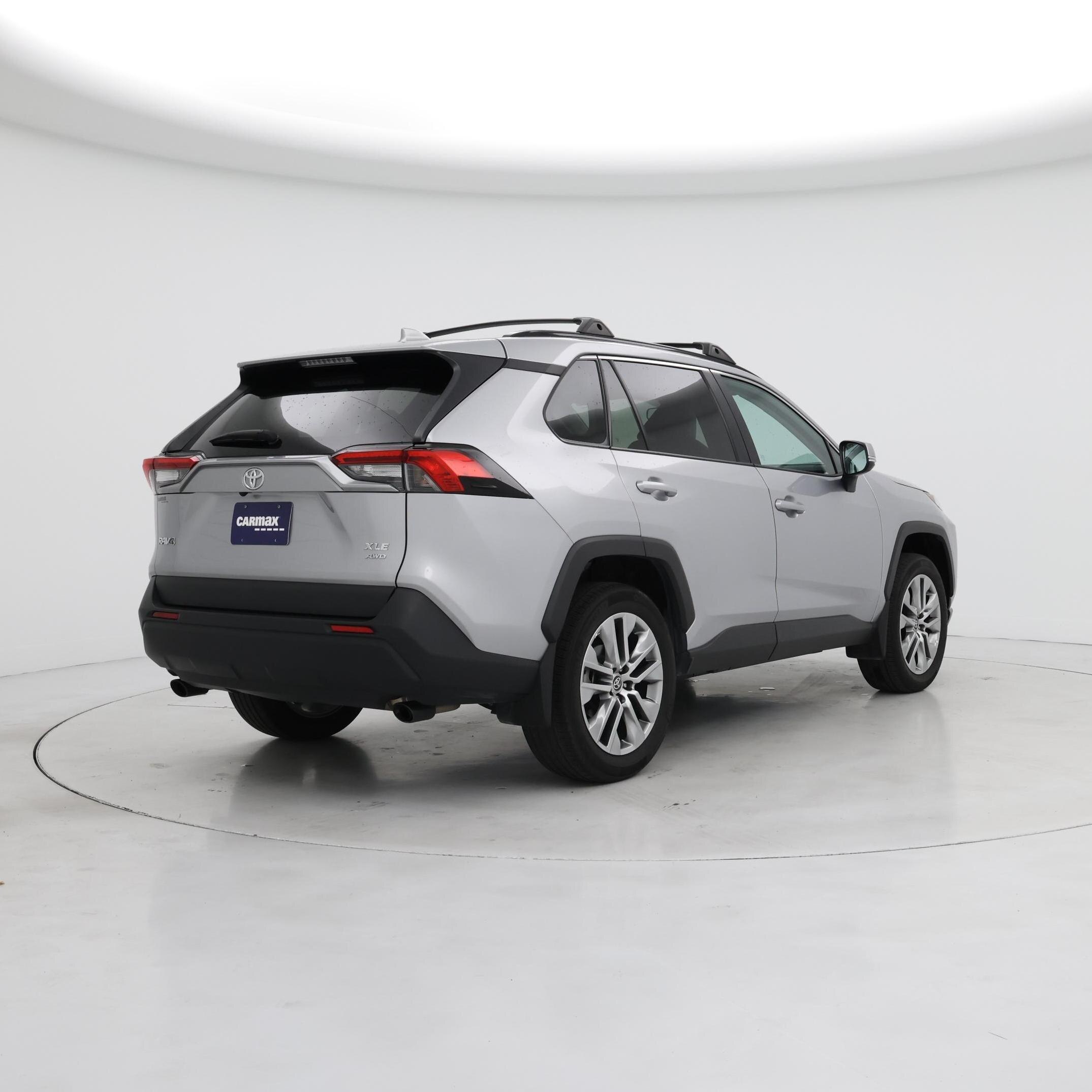 Thumbnail: 2022 Toyota RAV4 - 8