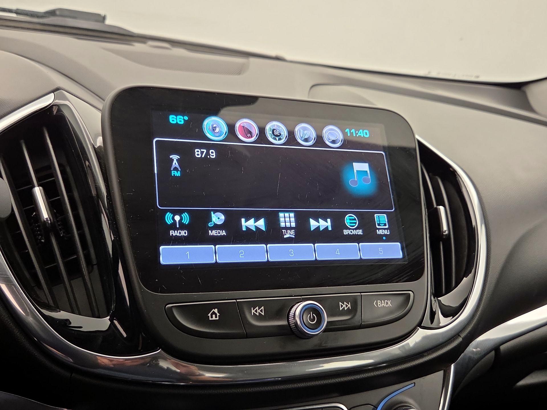 Thumbnail: 2017 Chevrolet Volt - 14