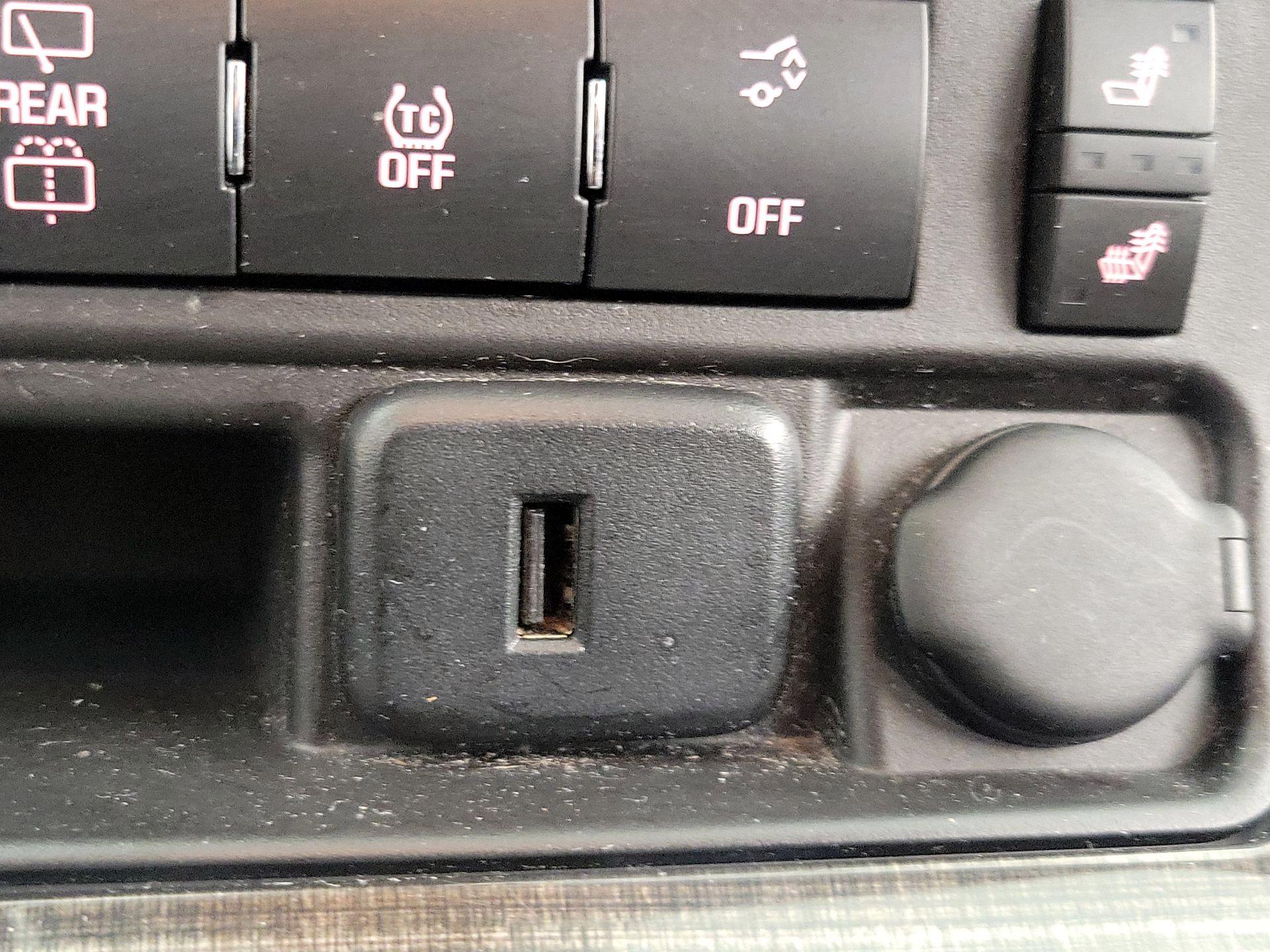 Thumbnail: 2017 GMC Acadia - 19