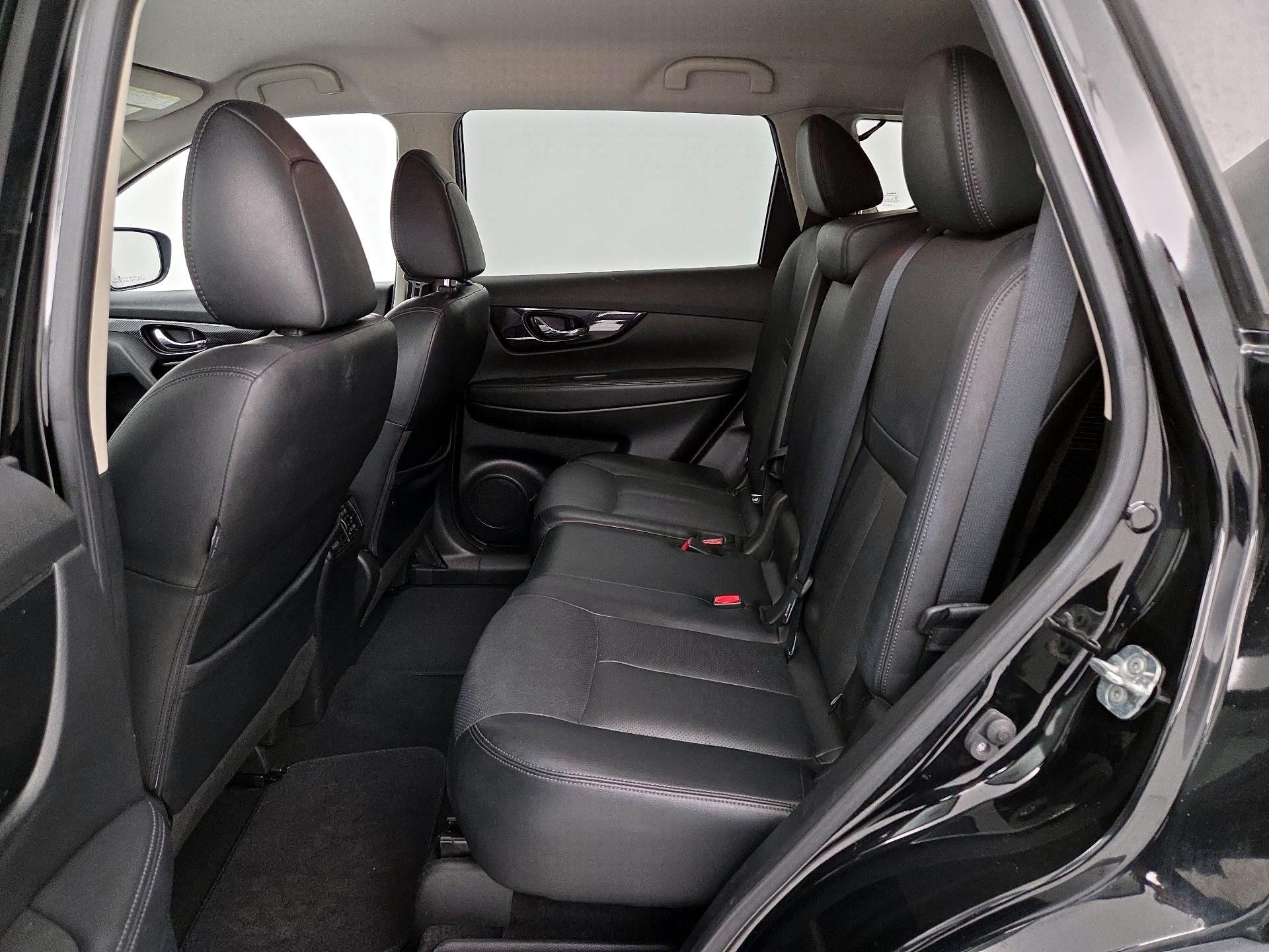 Thumbnail: 2018 Nissan Rogue - 20