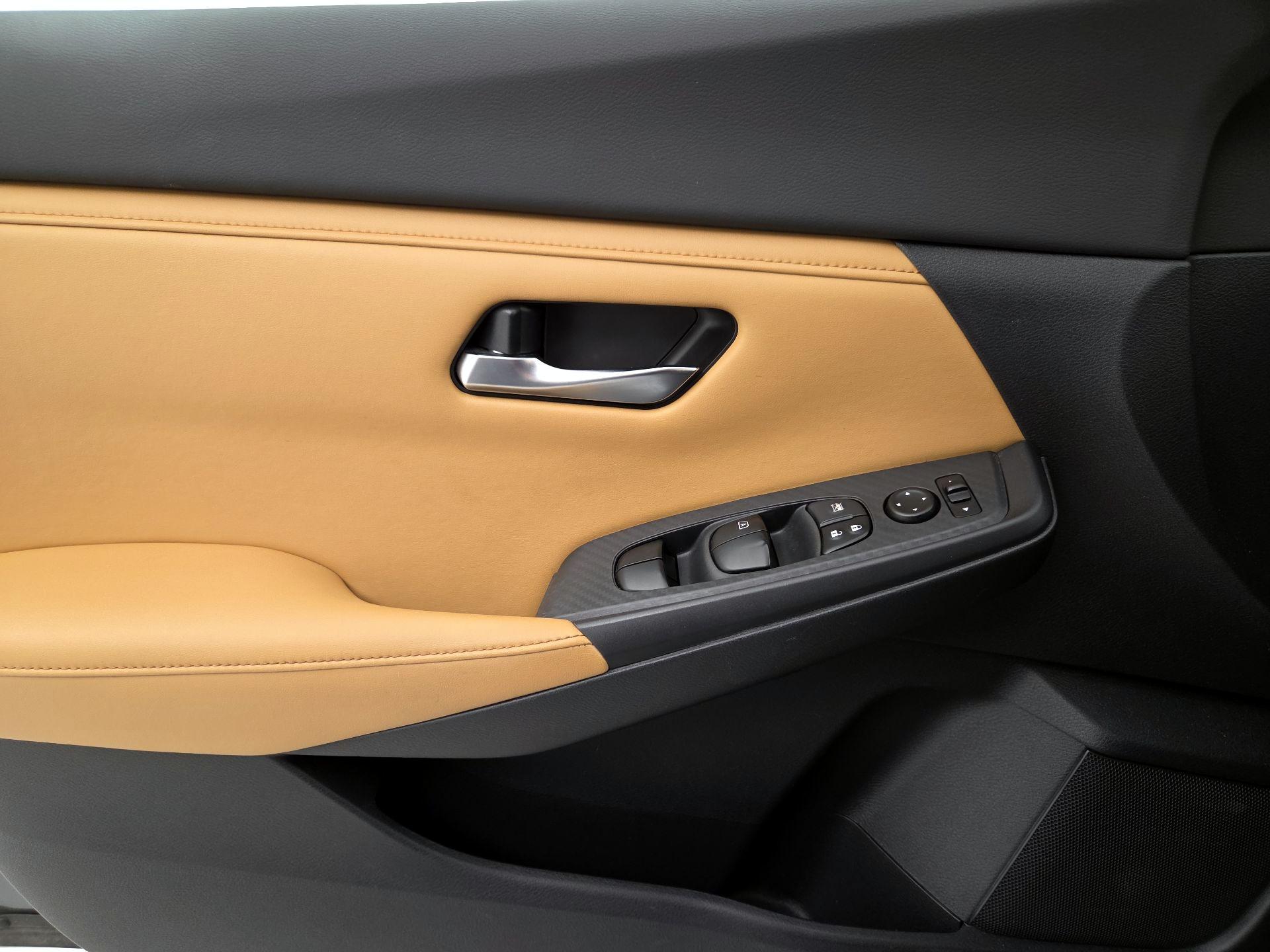 Thumbnail: 2021 Nissan Sentra - 12