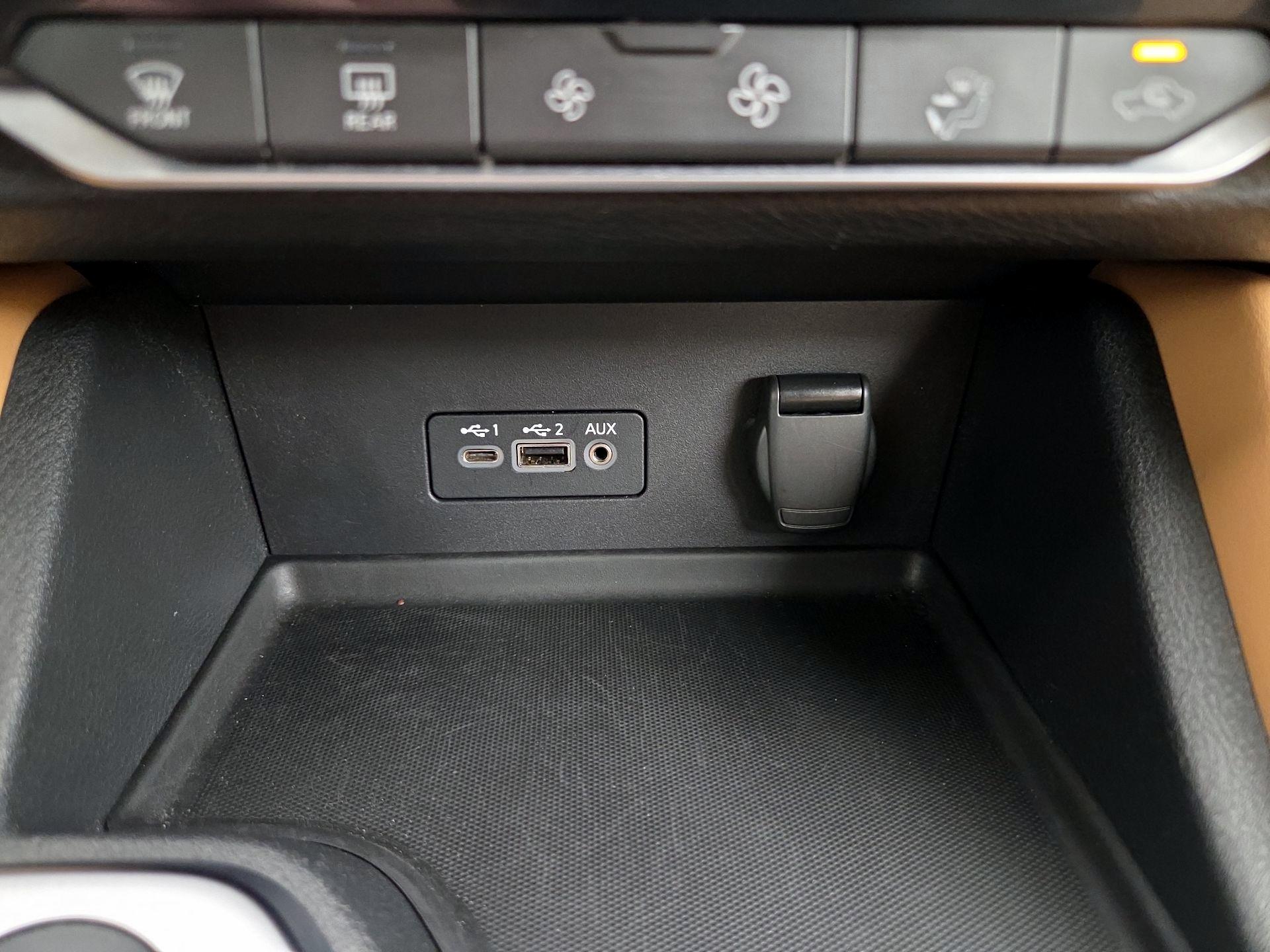 Thumbnail: 2021 Nissan Sentra - 18