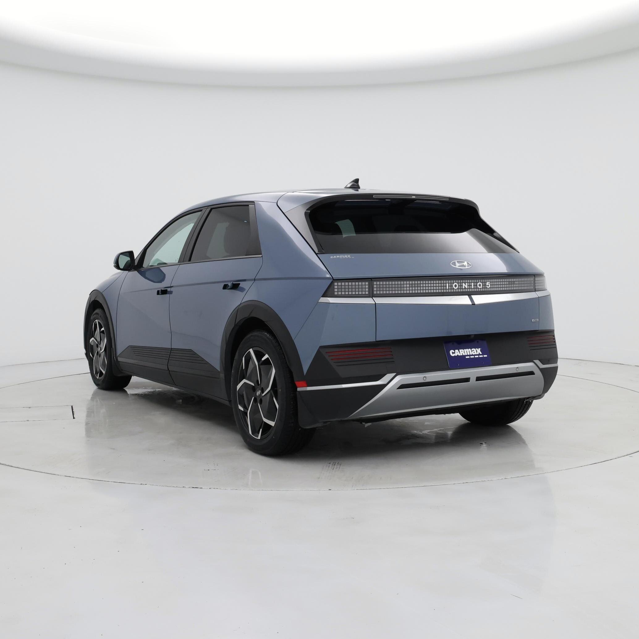 Thumbnail: 2022 Hyundai Ioniq 5 - 2