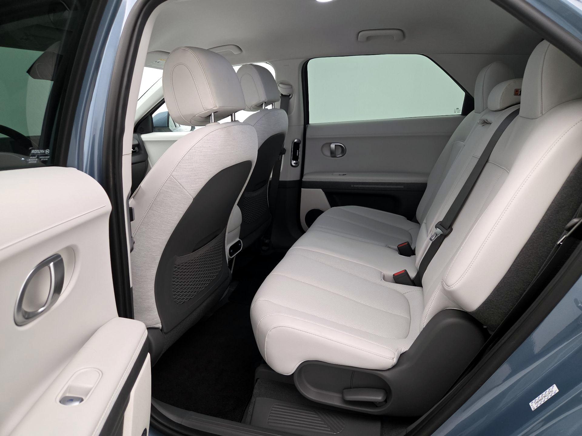 Thumbnail: 2022 Hyundai Ioniq 5 - 20