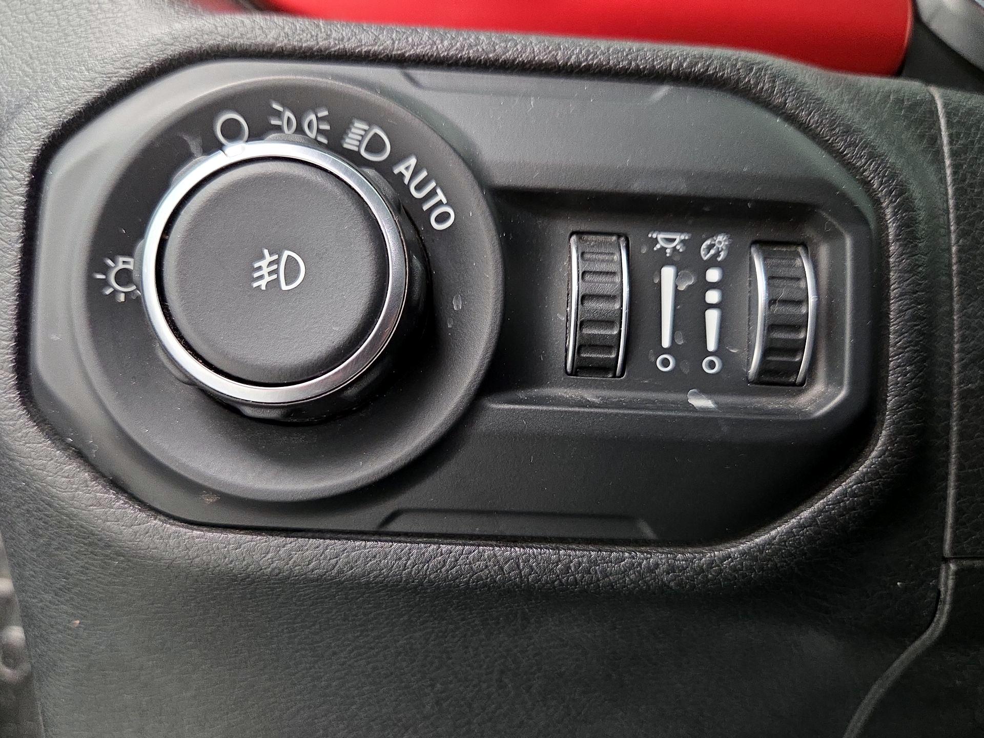 Thumbnail: 2021 Jeep Wrangler - 13