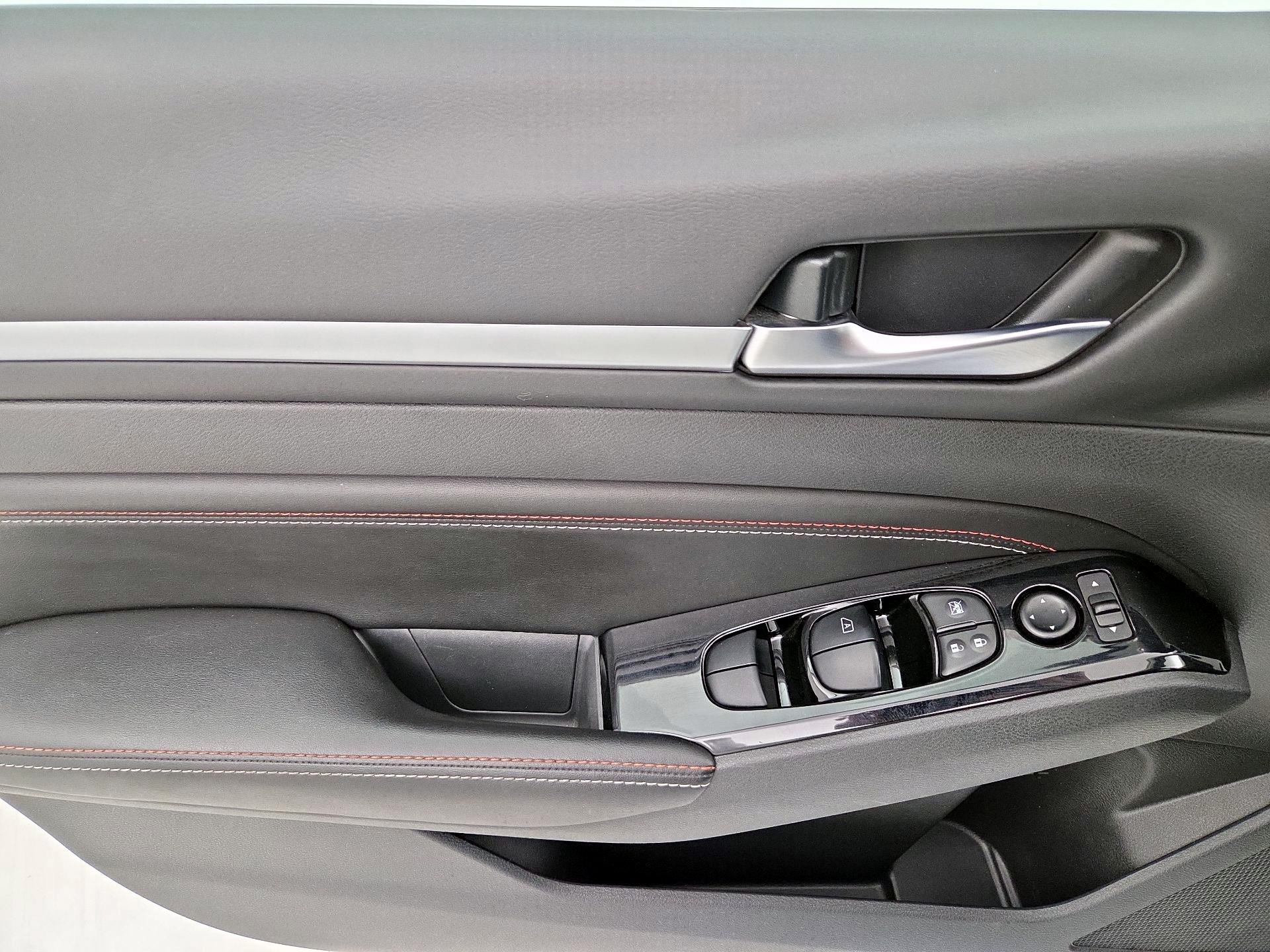 Thumbnail: 2023 Nissan Altima - 12