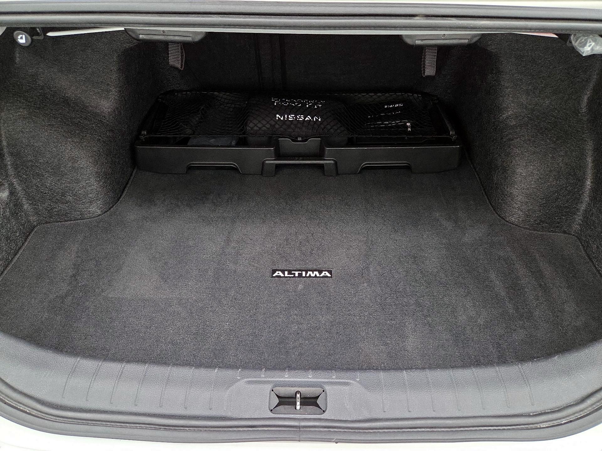 Thumbnail: 2023 Nissan Altima - 20