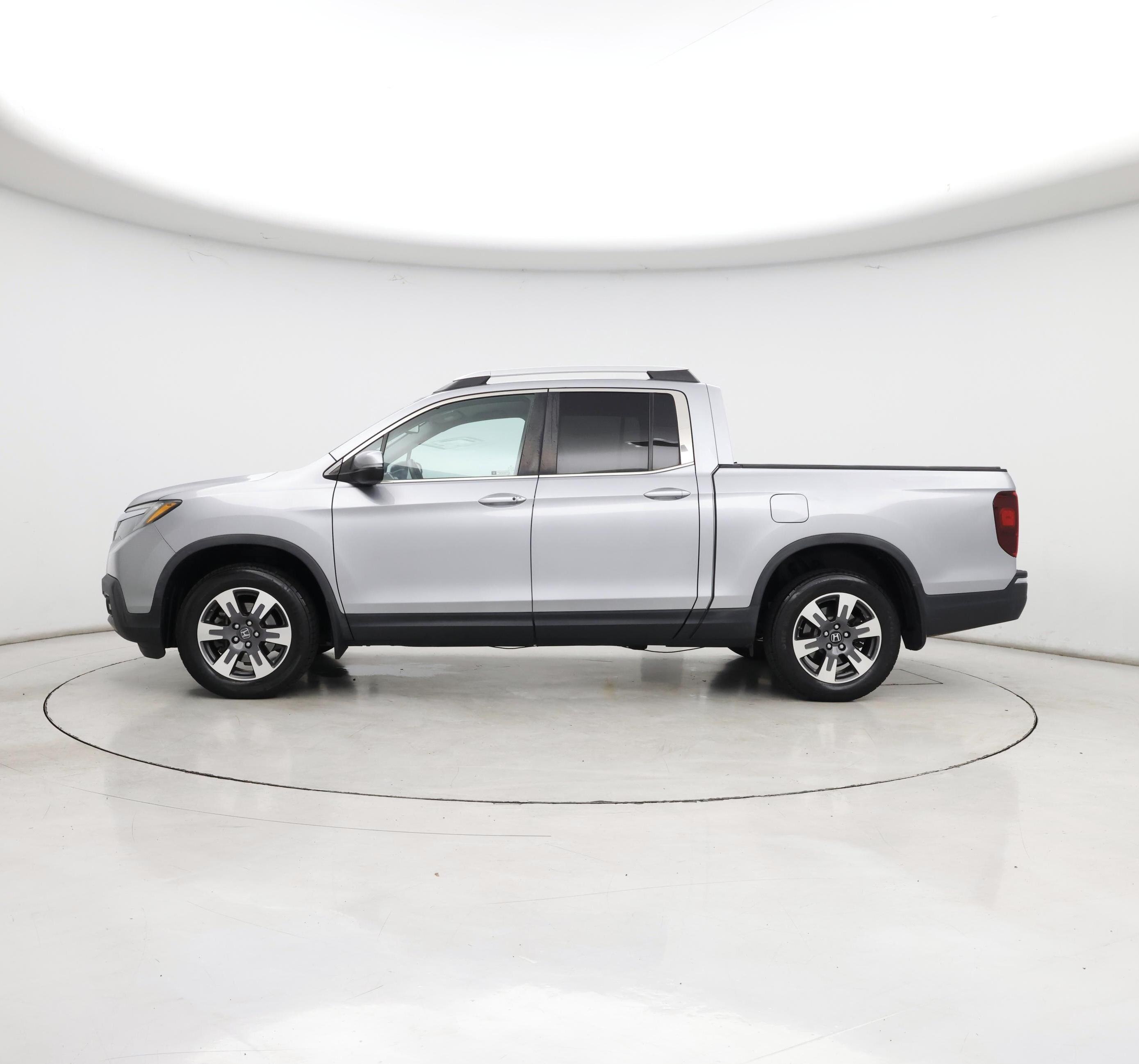 Thumbnail: 2018 Honda Ridgeline - 3