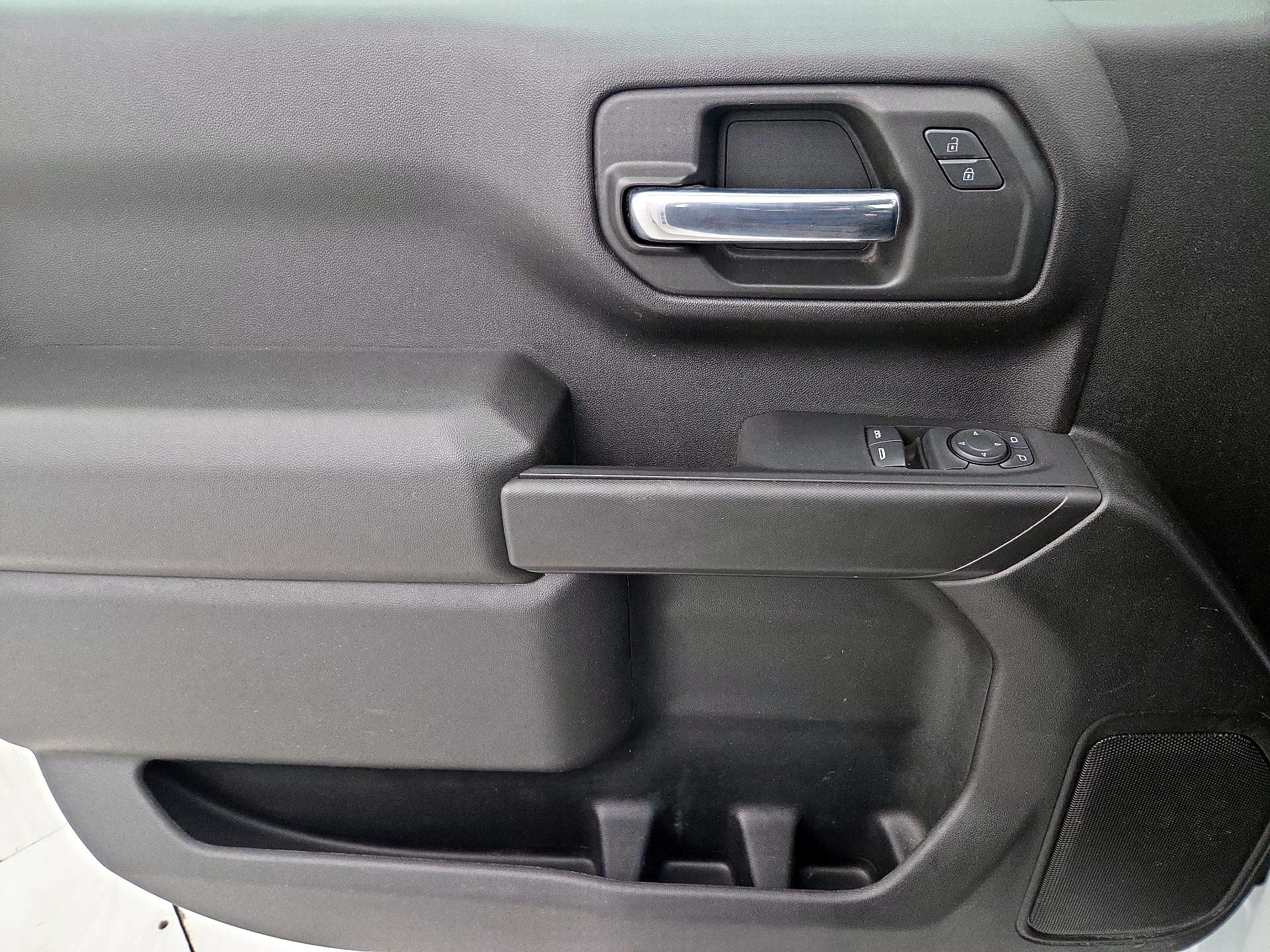 Thumbnail: 2022 Chevrolet Silverado 1500 - 12