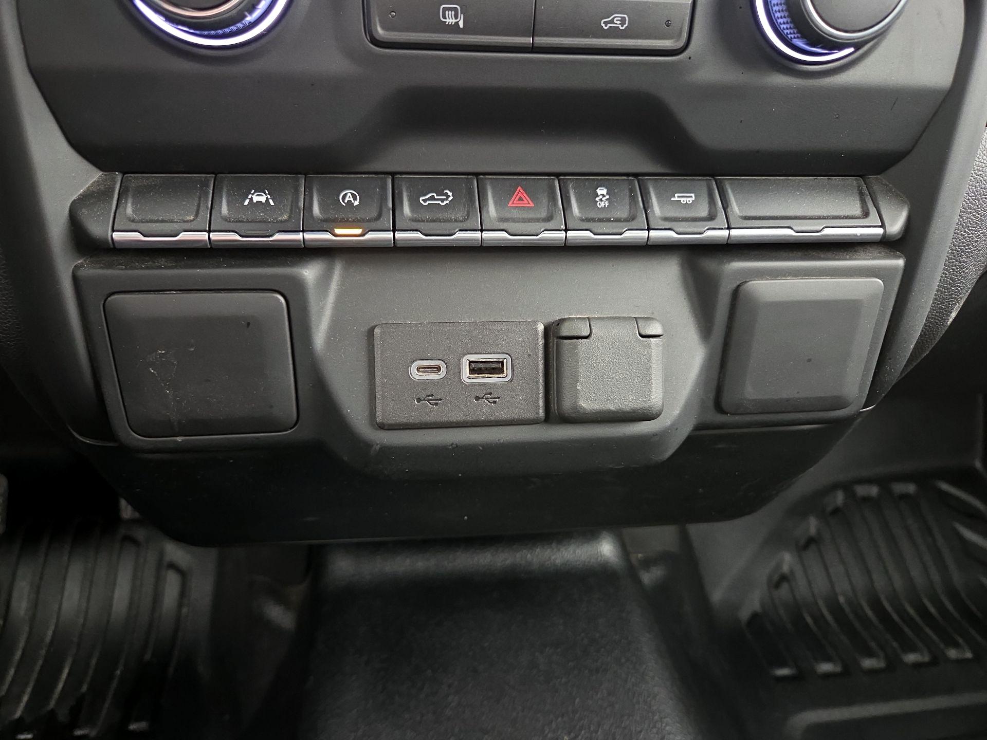 Thumbnail: 2022 Chevrolet Silverado 1500 - 18