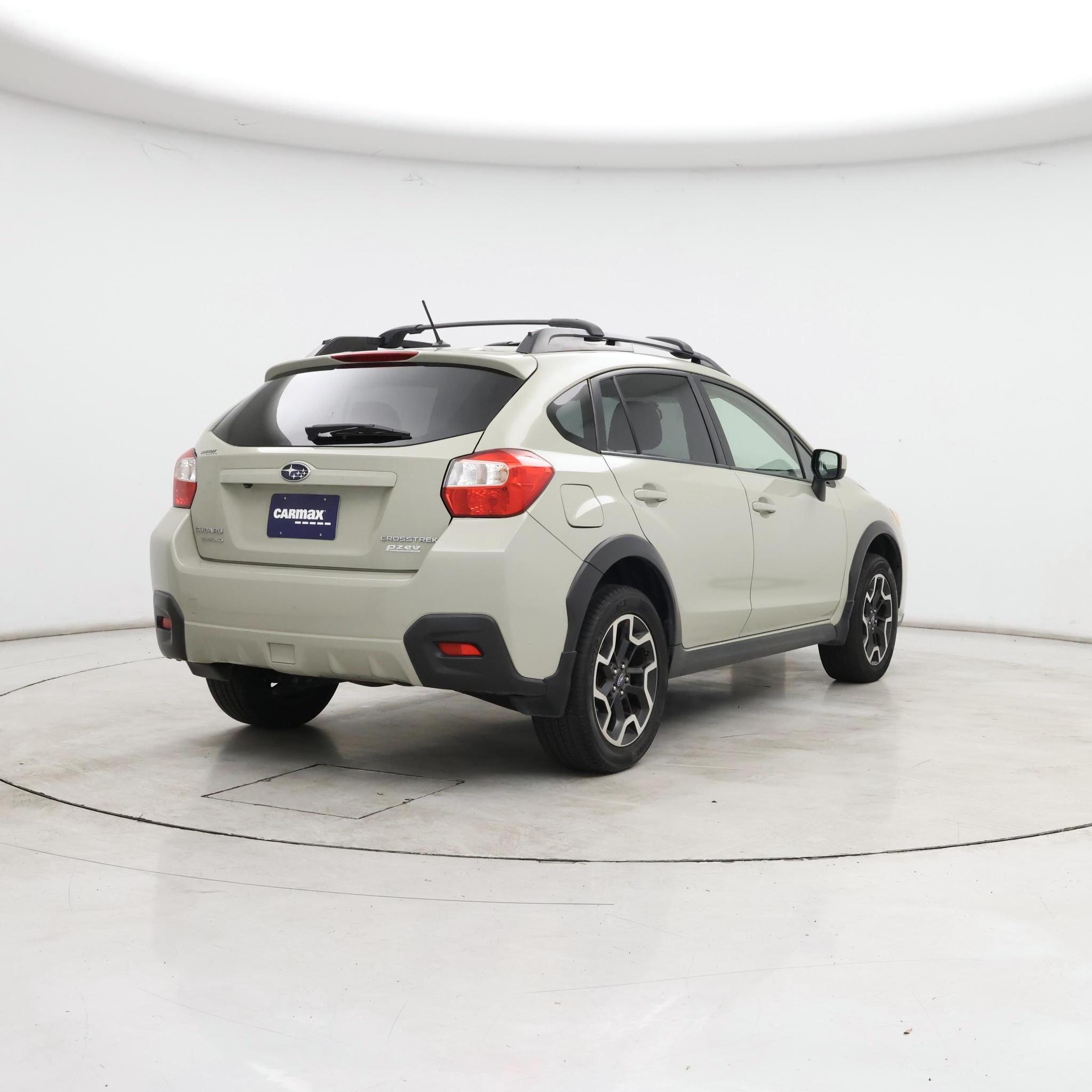 Thumbnail: 2017 Subaru Crosstrek - 8
