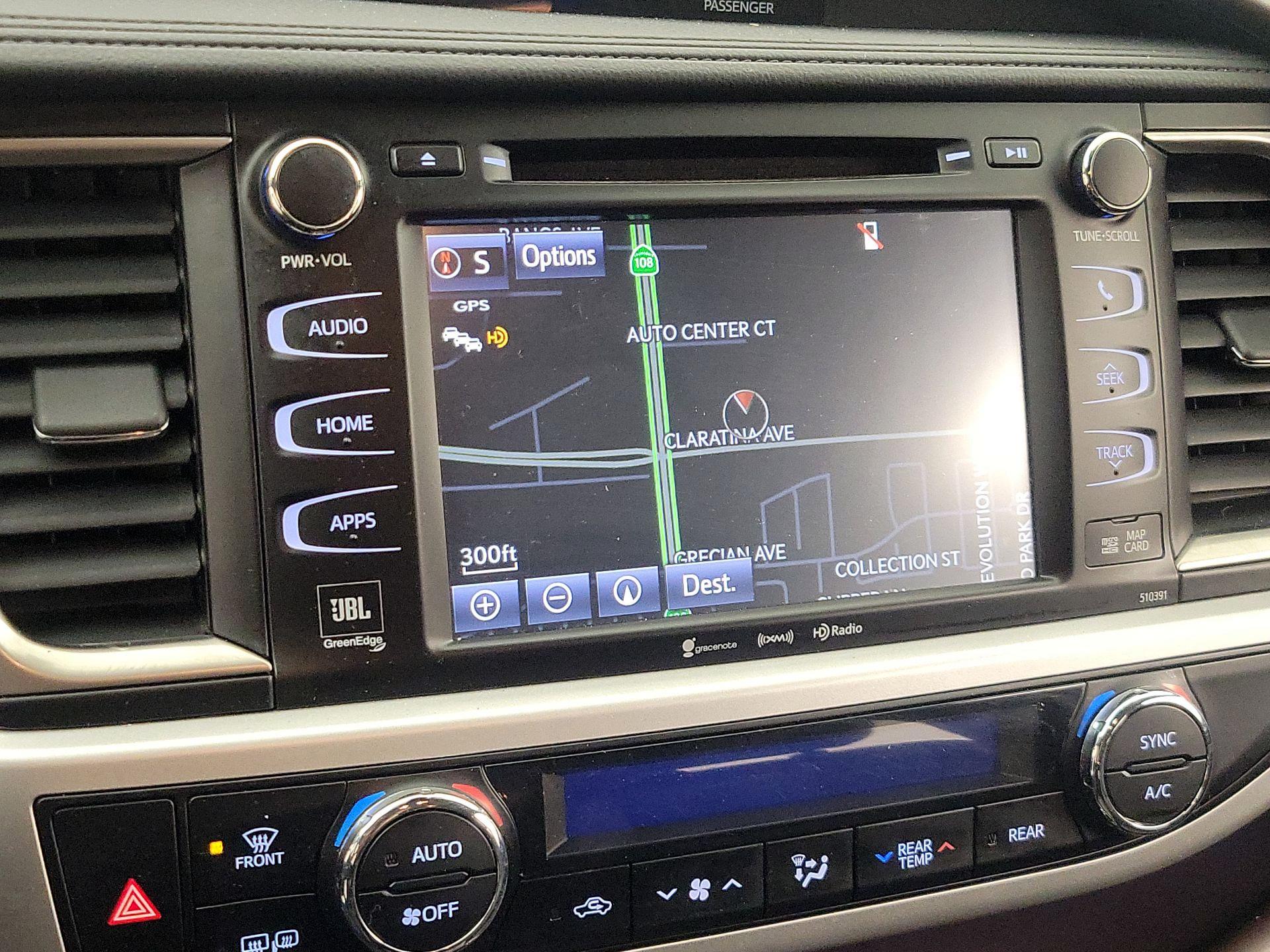 Thumbnail: 2019 Toyota Highlander - 14