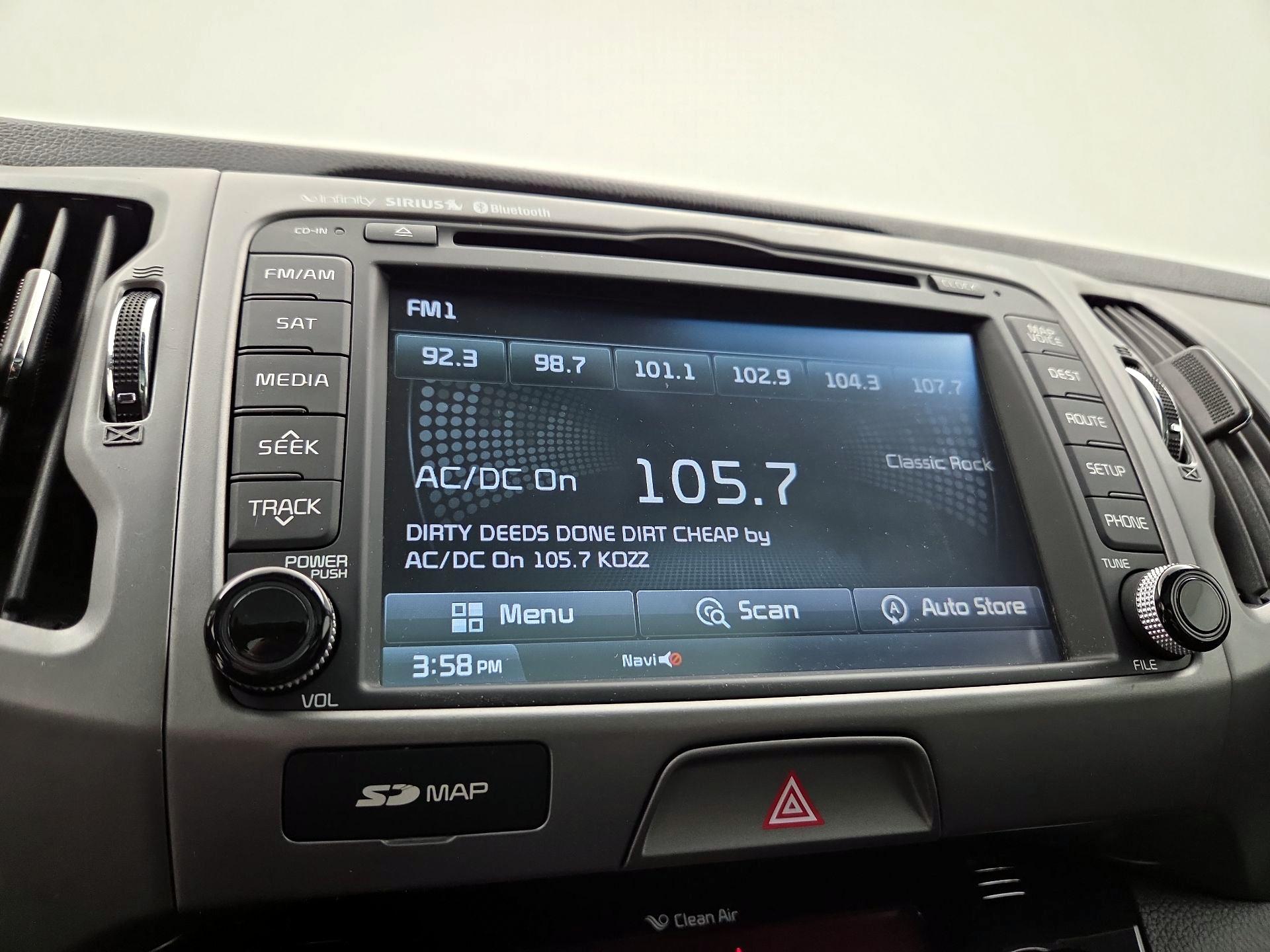 Thumbnail: 2016 Kia Sportage - 16