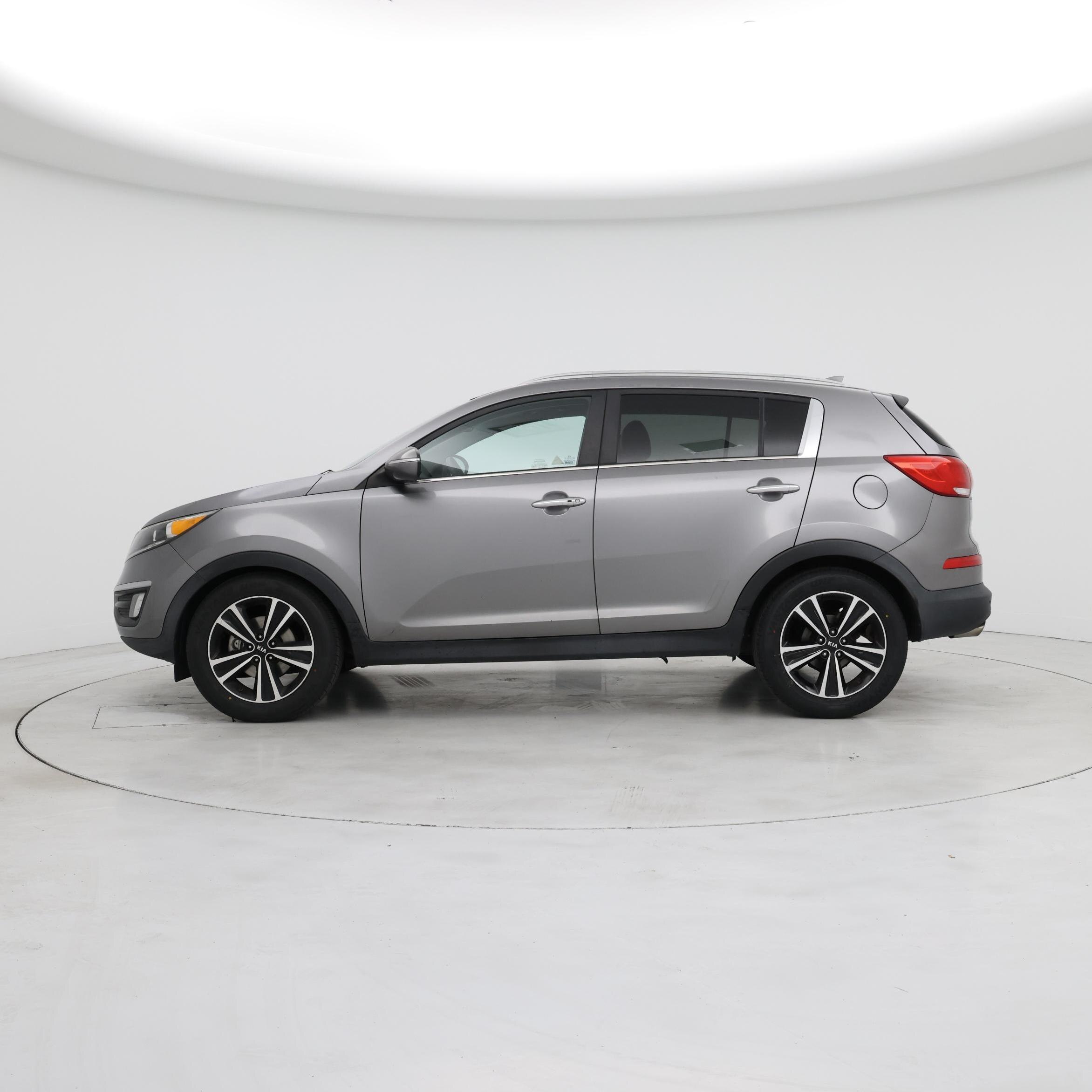 Thumbnail: 2016 Kia Sportage - 3