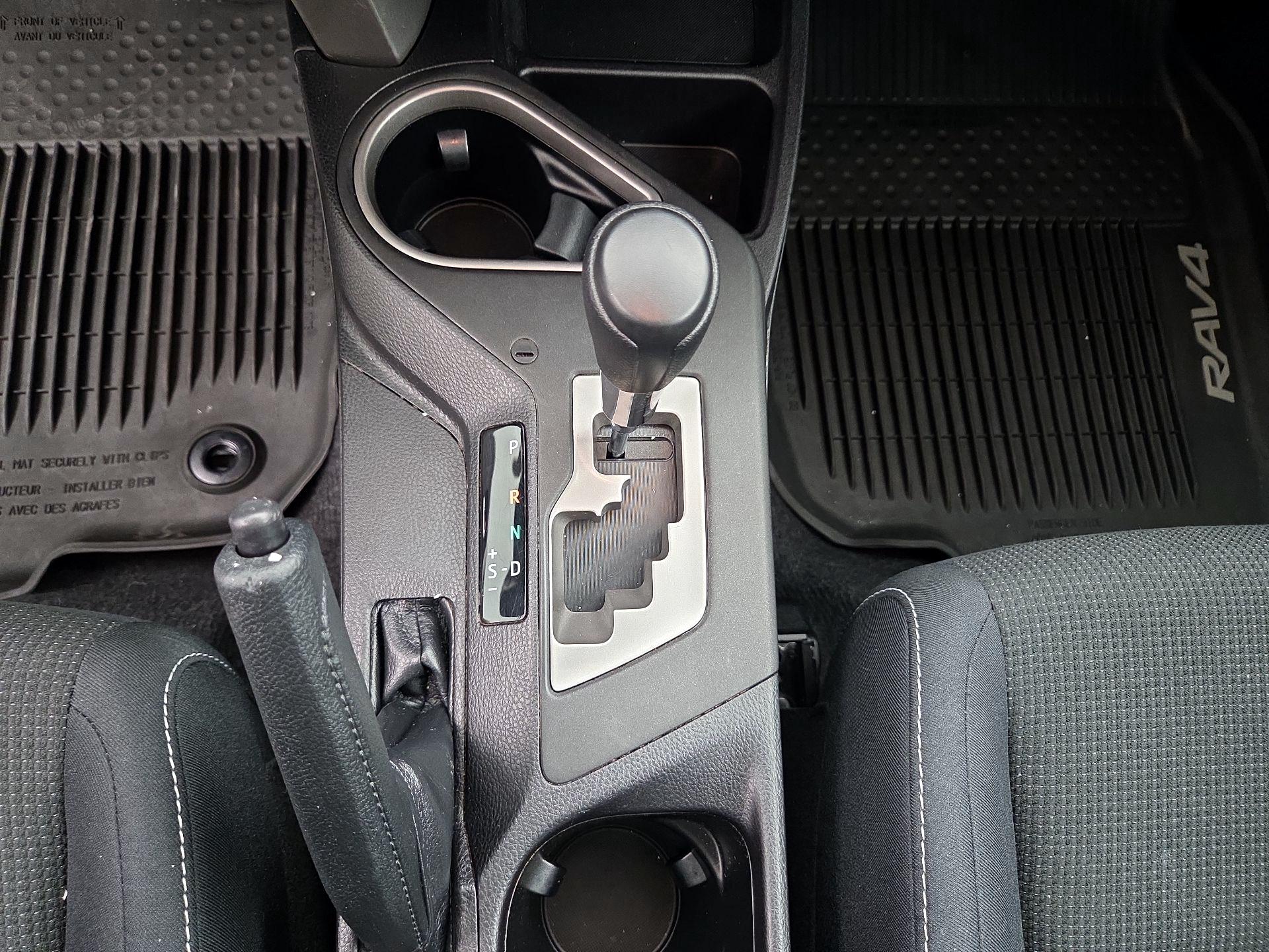 Thumbnail: 2016 Toyota RAV4 - 17