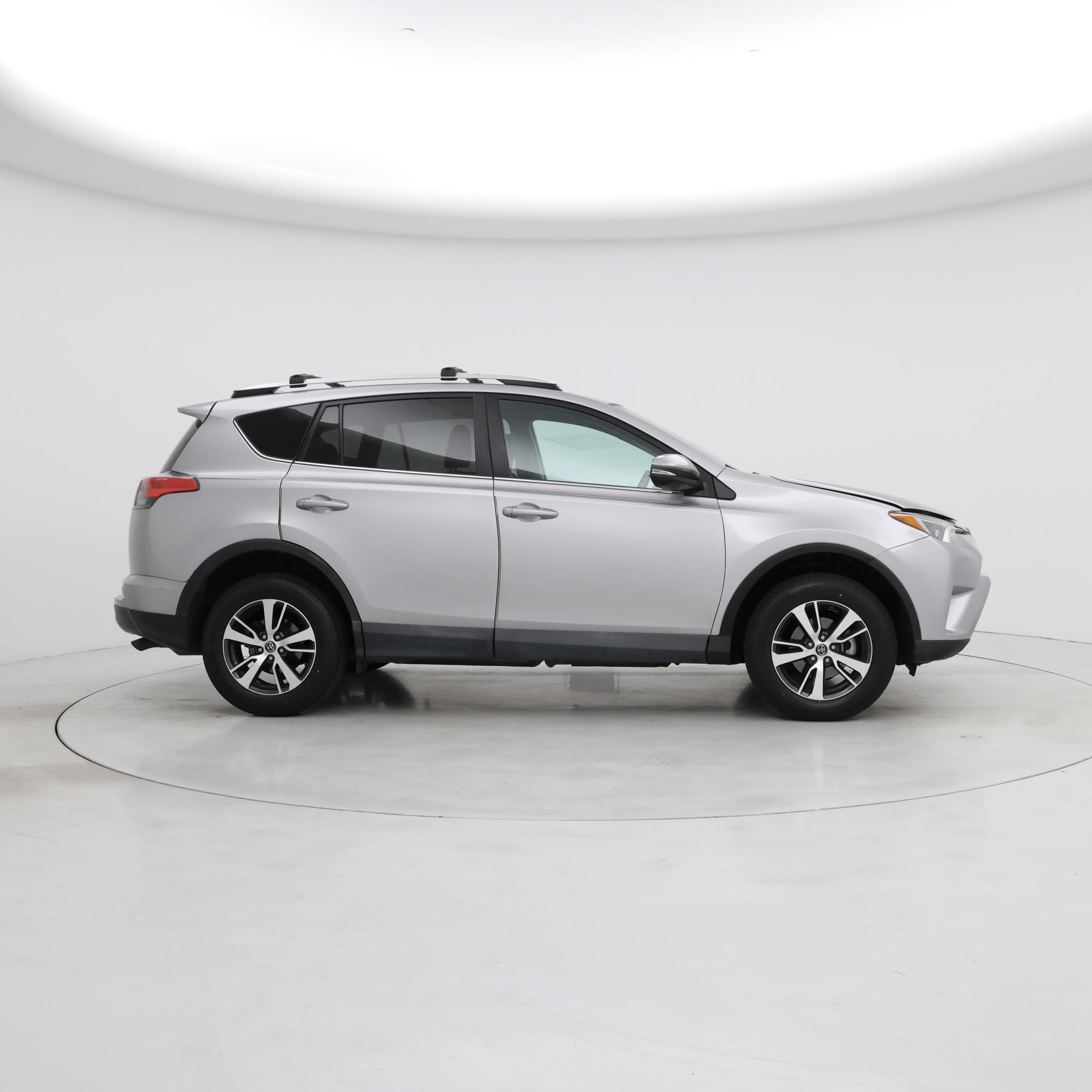 Thumbnail: 2016 Toyota RAV4 - 7