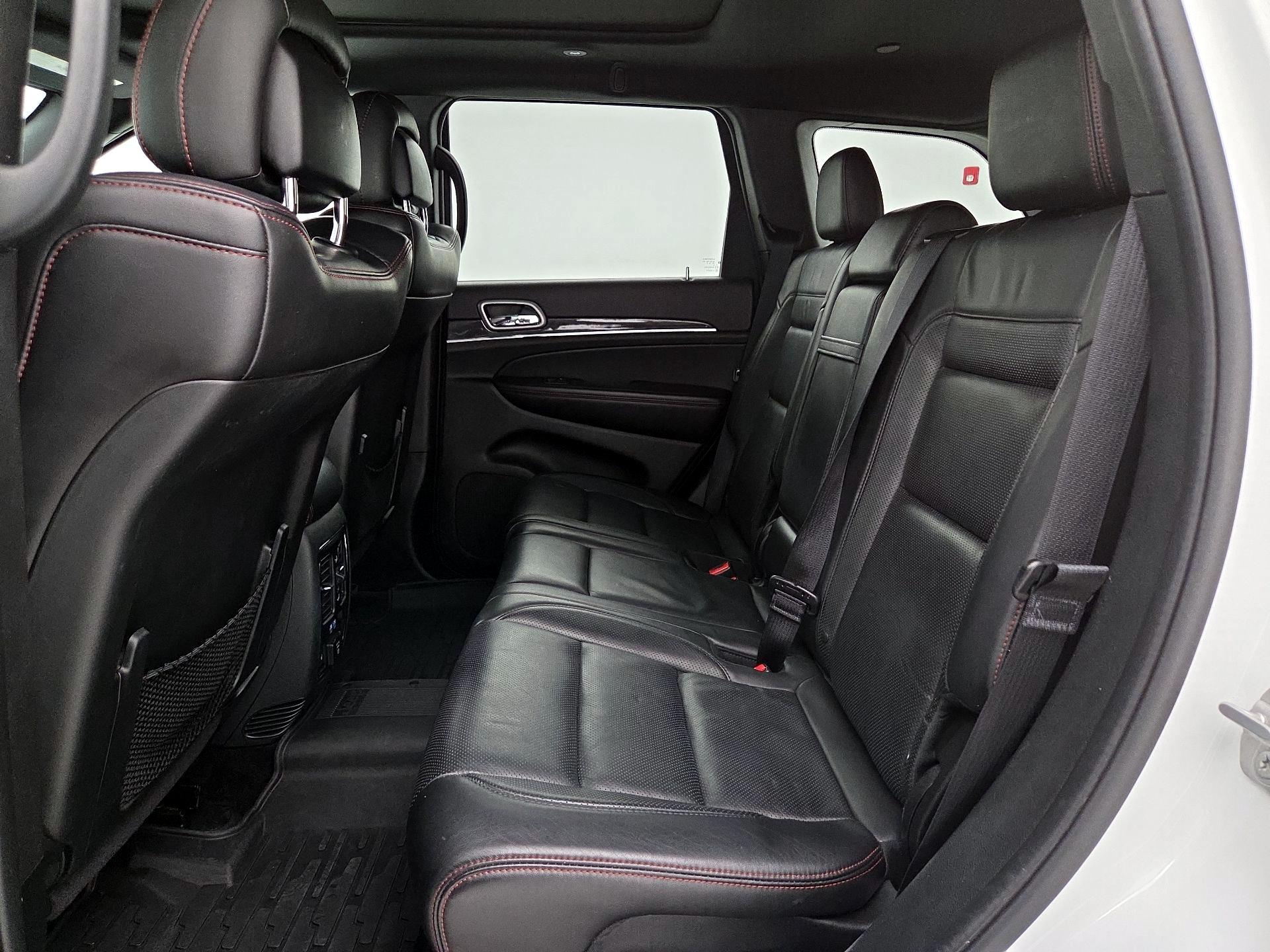 Thumbnail: 2018 Jeep Grand Cherokee - 18