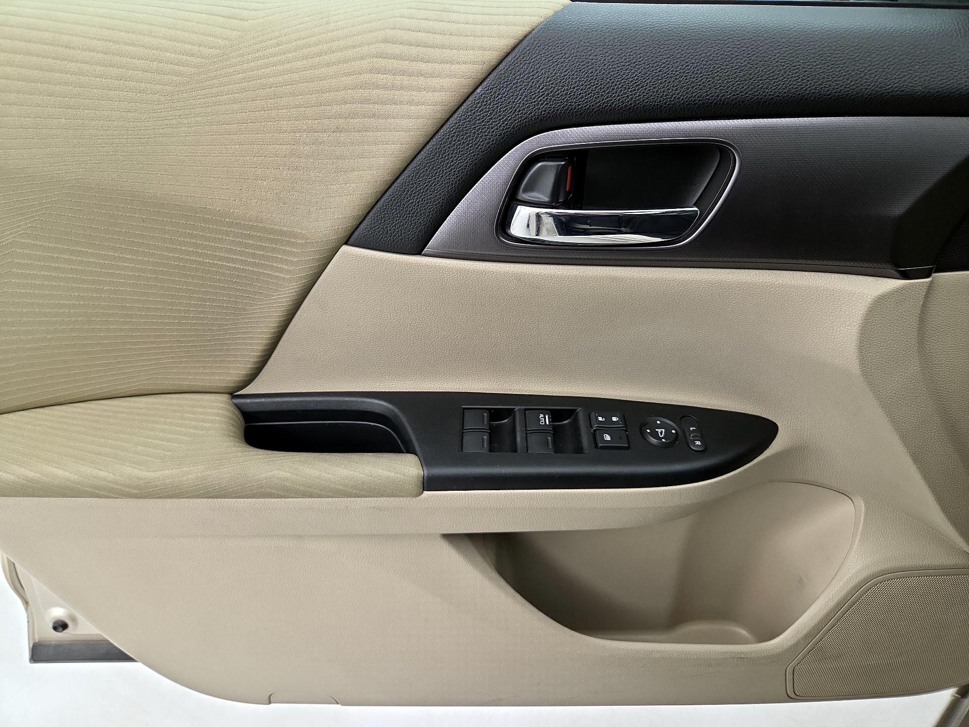 Thumbnail: 2014 Honda Accord - 12