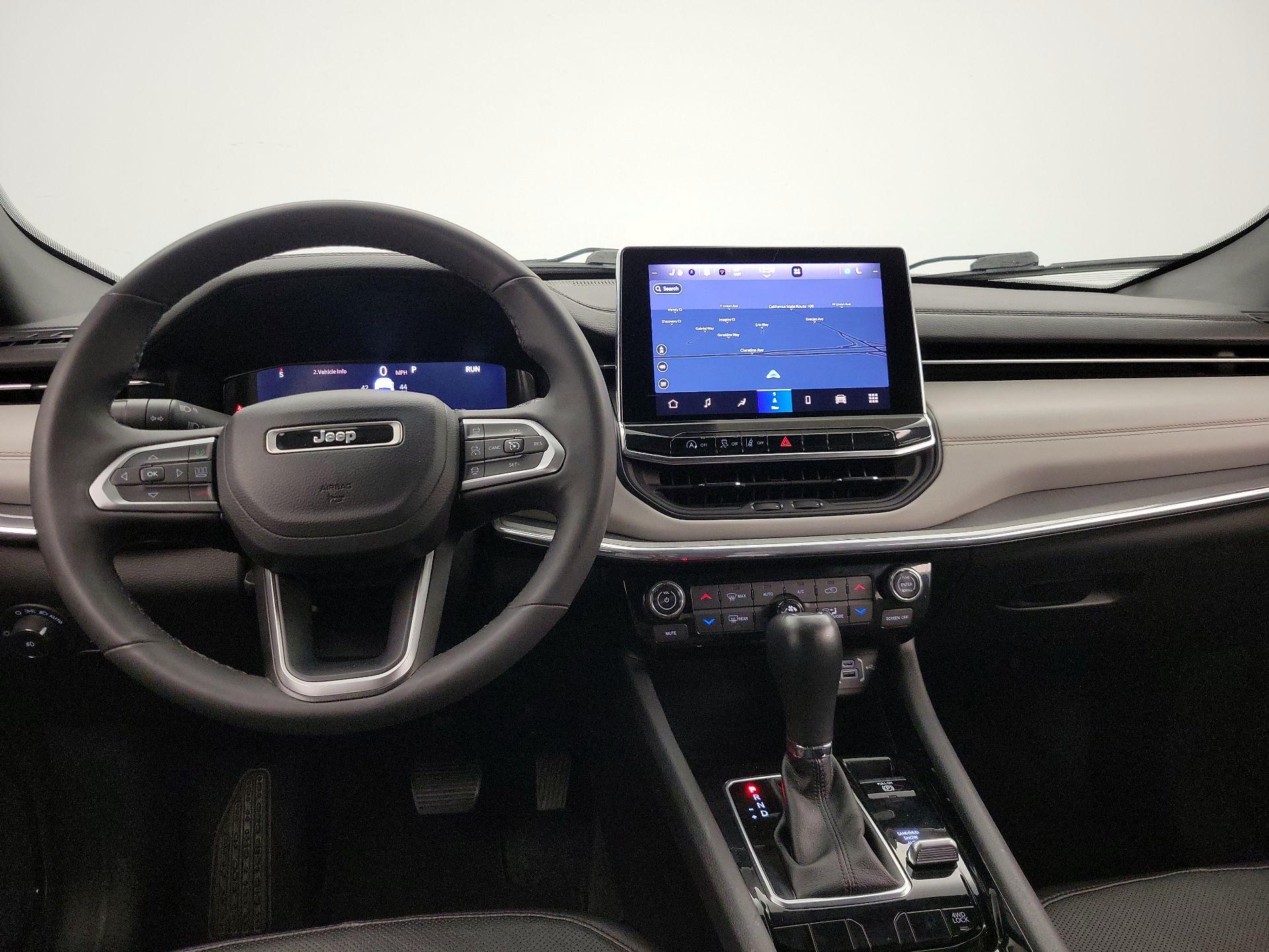 Thumbnail: 2023 Jeep Compass - 9