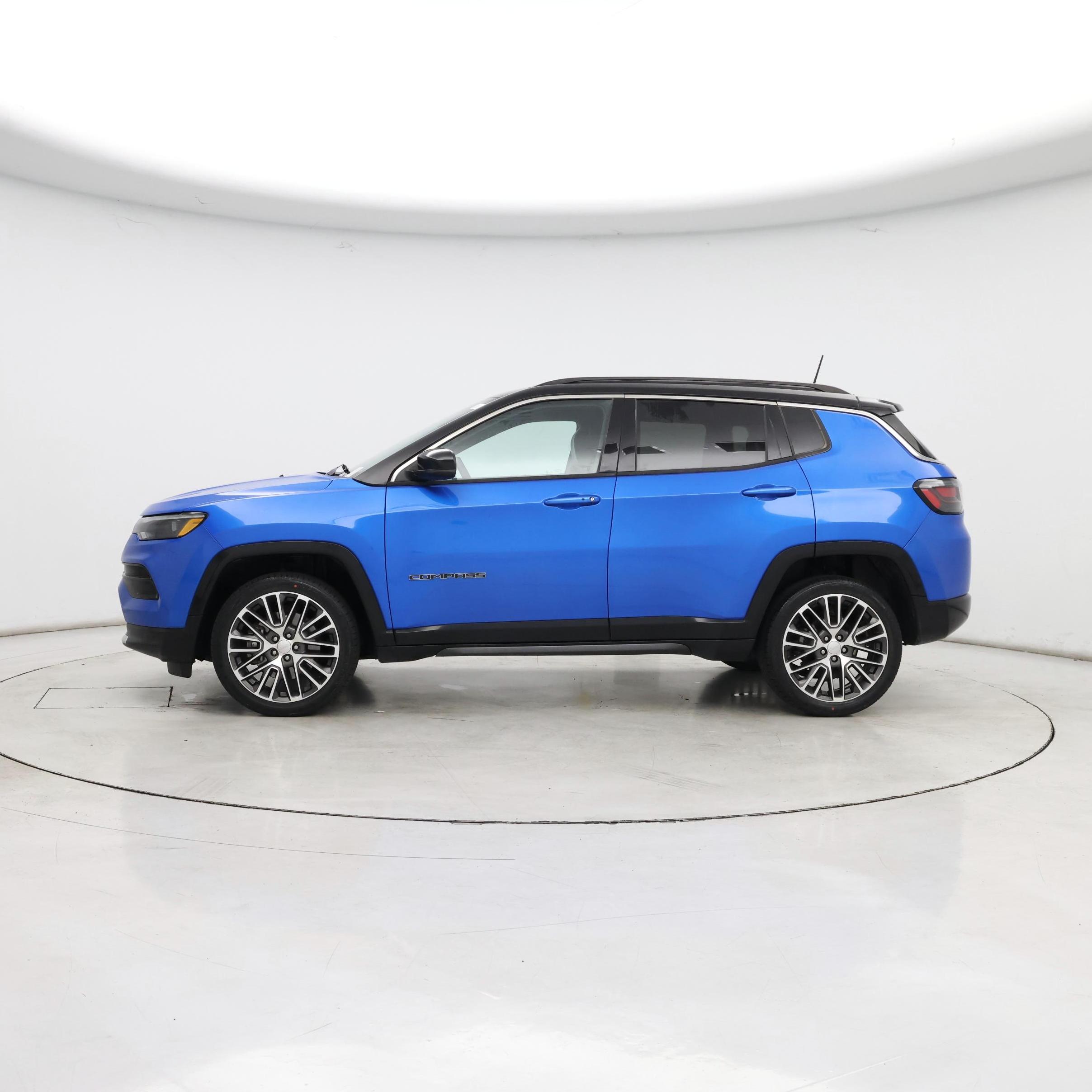 Thumbnail: 2023 Jeep Compass - 3