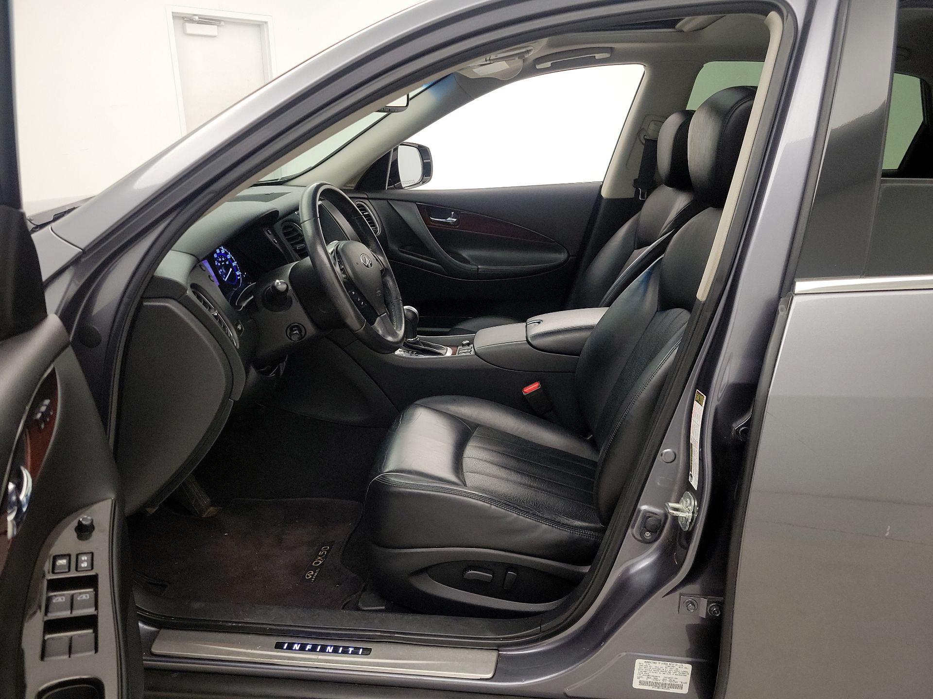 Thumbnail: 2017 INFINITI QX50 - 11