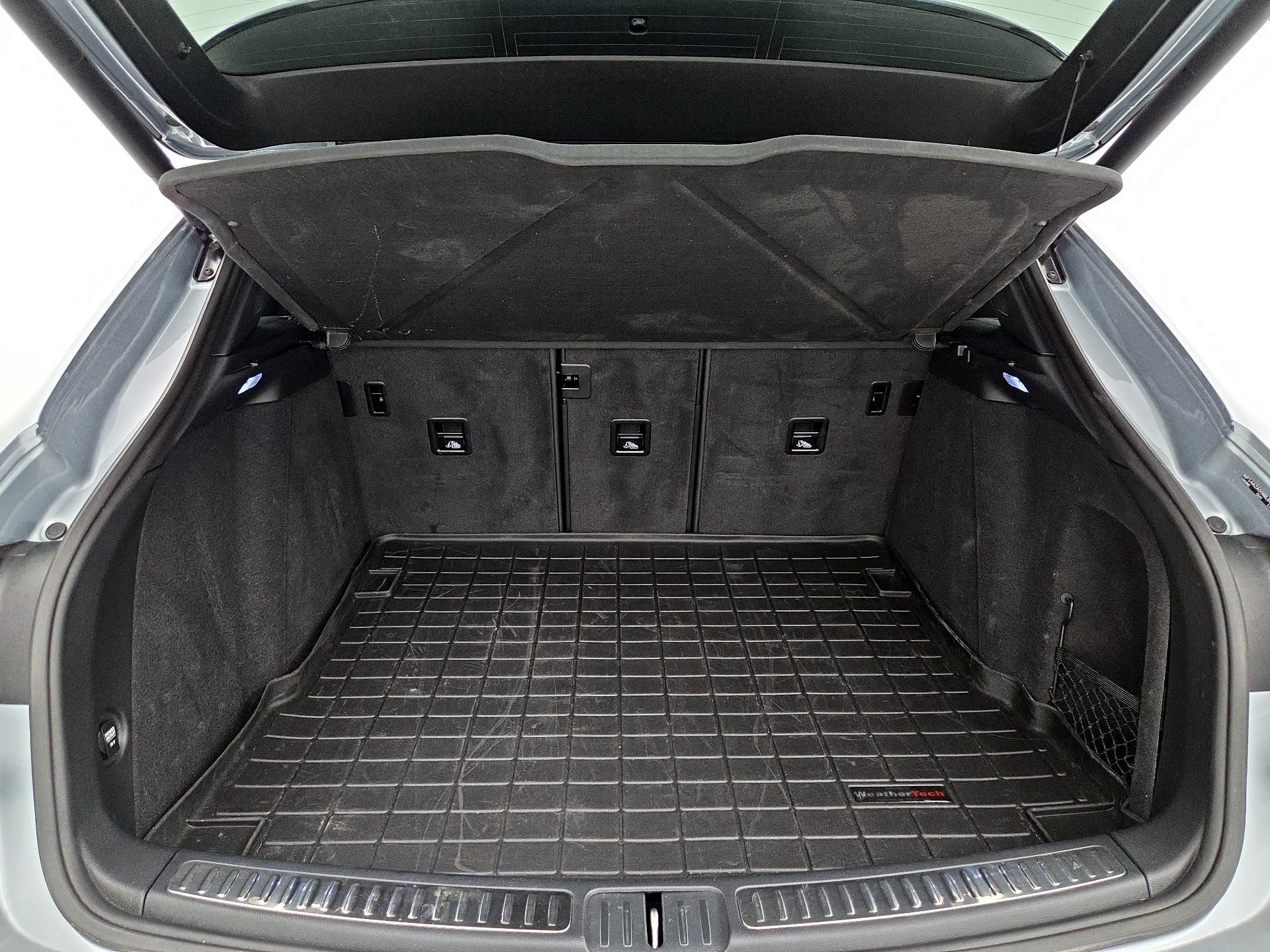 Thumbnail: 2021 Porsche Macan - 19