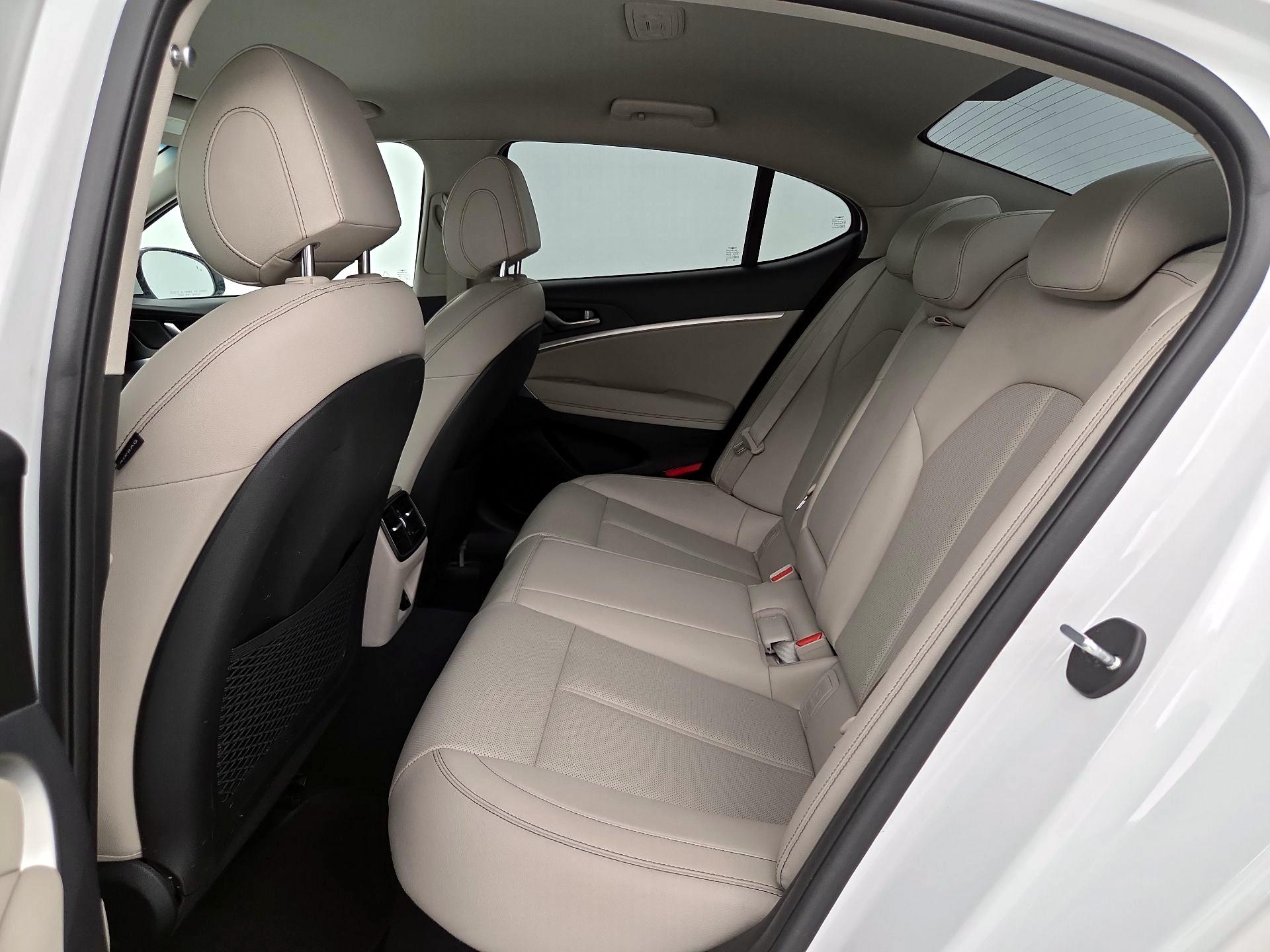 Thumbnail: 2020 Genesis G70 - 19