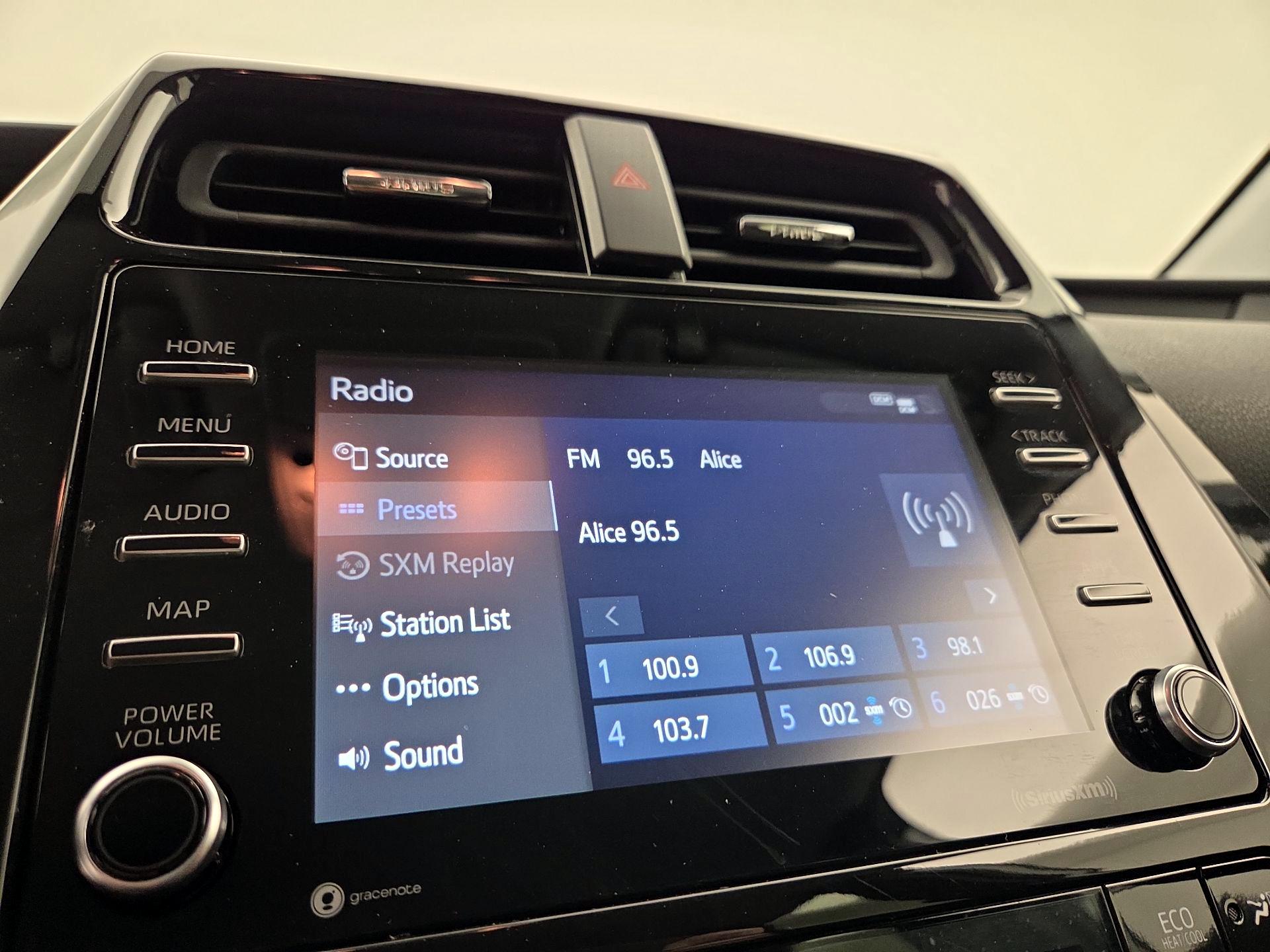 Thumbnail: 2021 Toyota Prius - 15