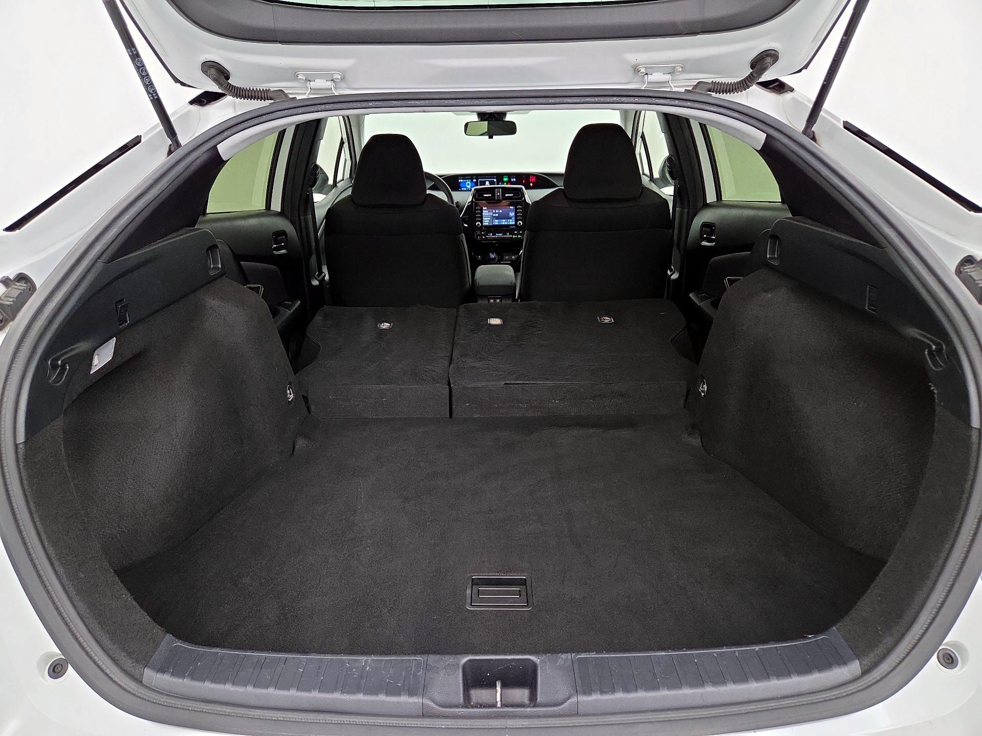 Thumbnail: 2021 Toyota Prius - 20