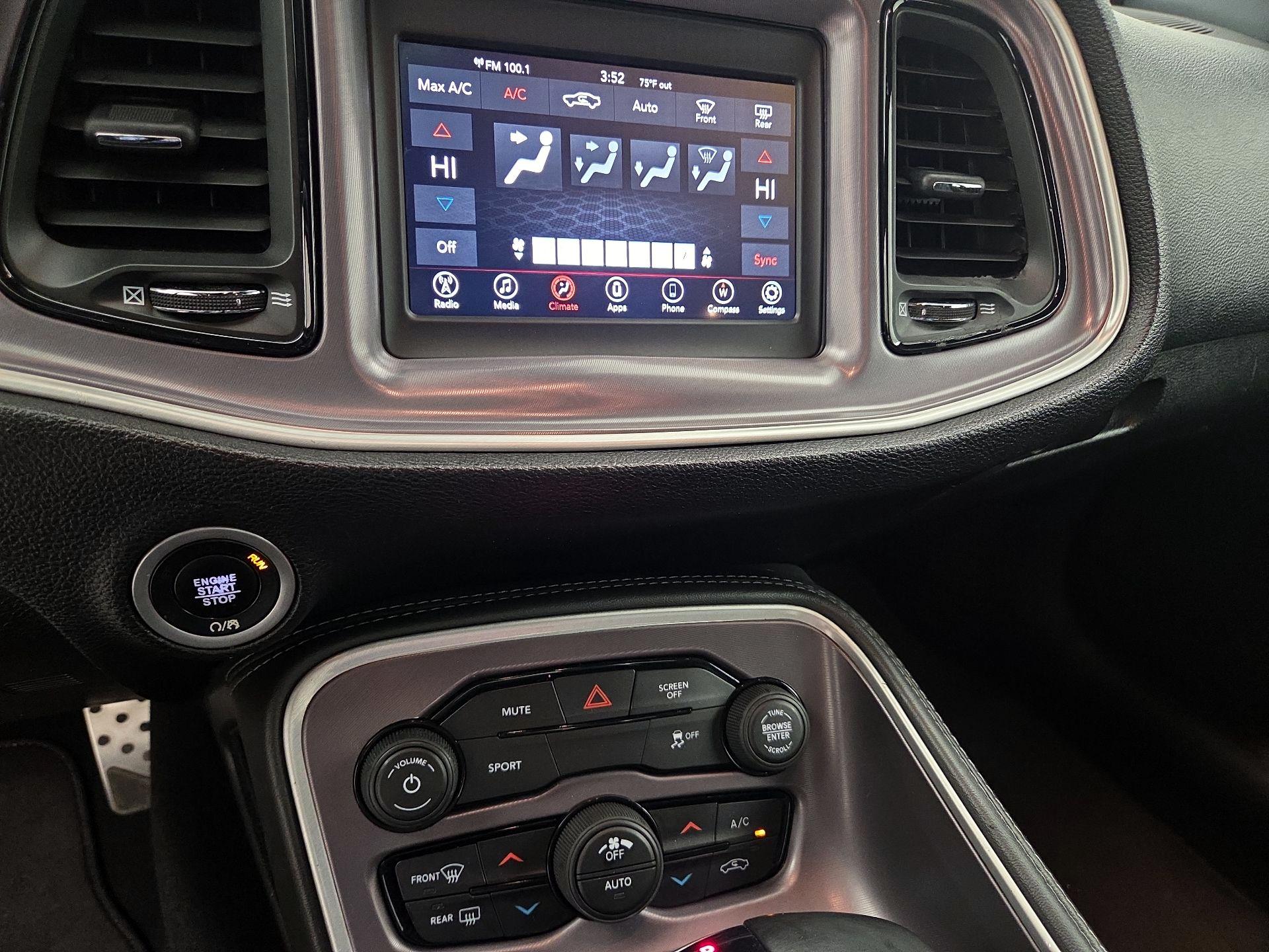 Thumbnail: 2019 Dodge Challenger - 16