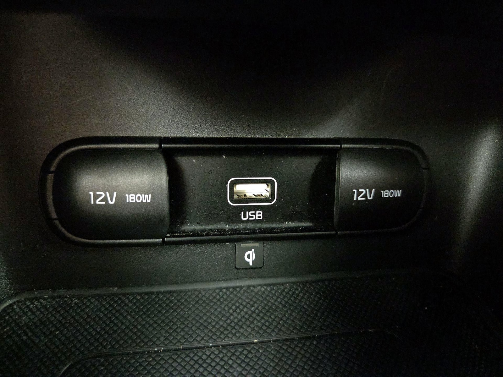 2021 Kia Sportage SX Turbo - Photo 20