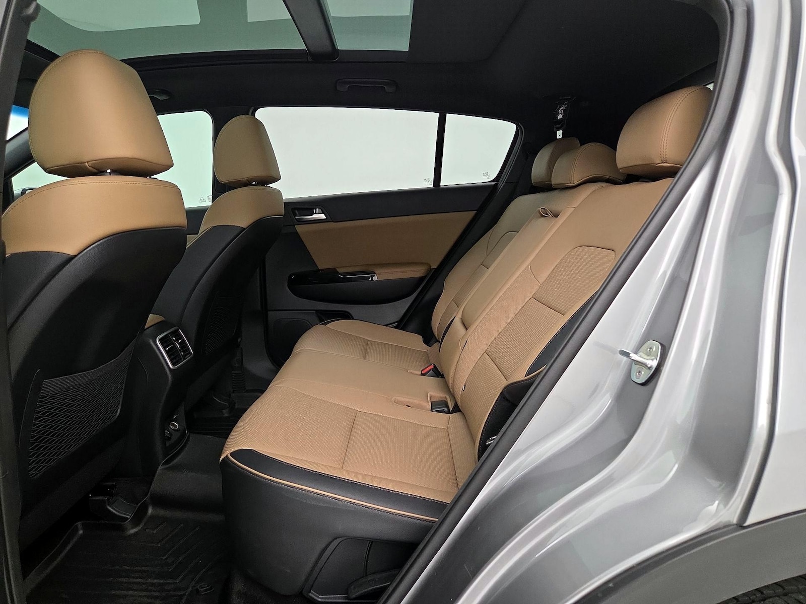 2021 Kia Sportage SX Turbo - Photo 22