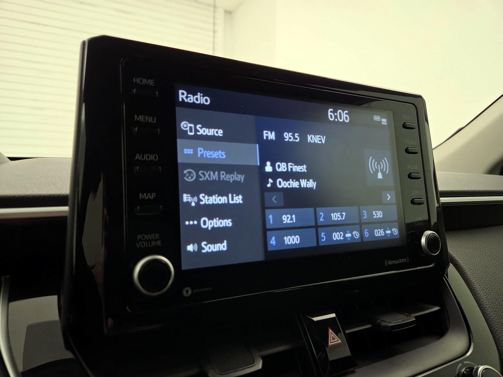 Thumbnail: 2022 Toyota Corolla Cross - 15