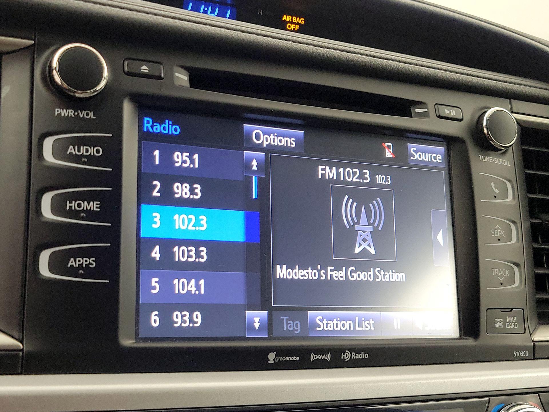 Thumbnail: 2019 Toyota Highlander - 16