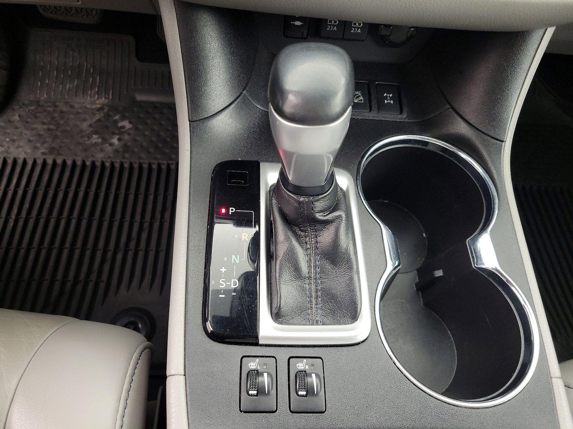 Thumbnail: 2019 Toyota Highlander - 18