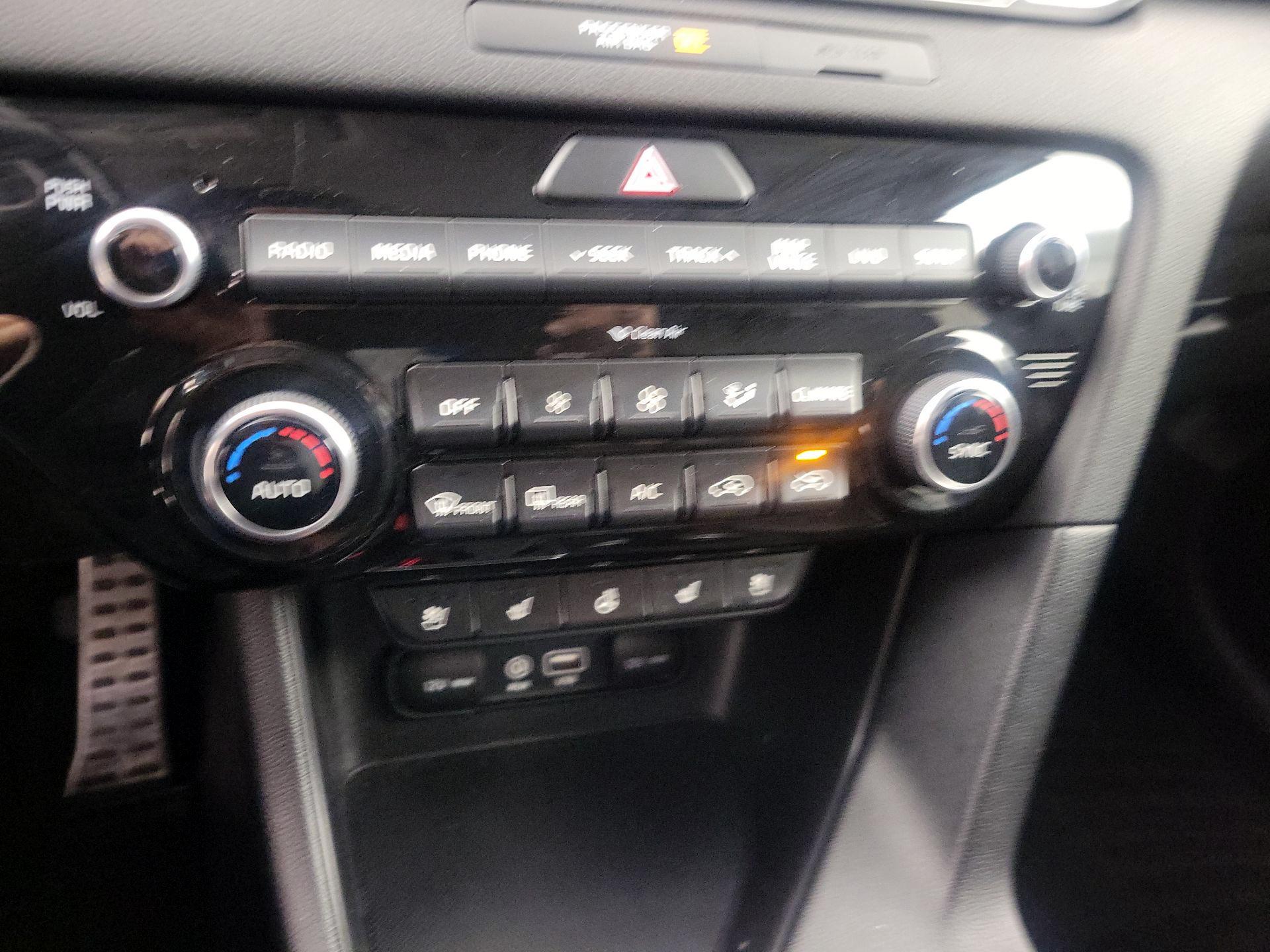 Thumbnail: 2017 Kia Sportage - 17