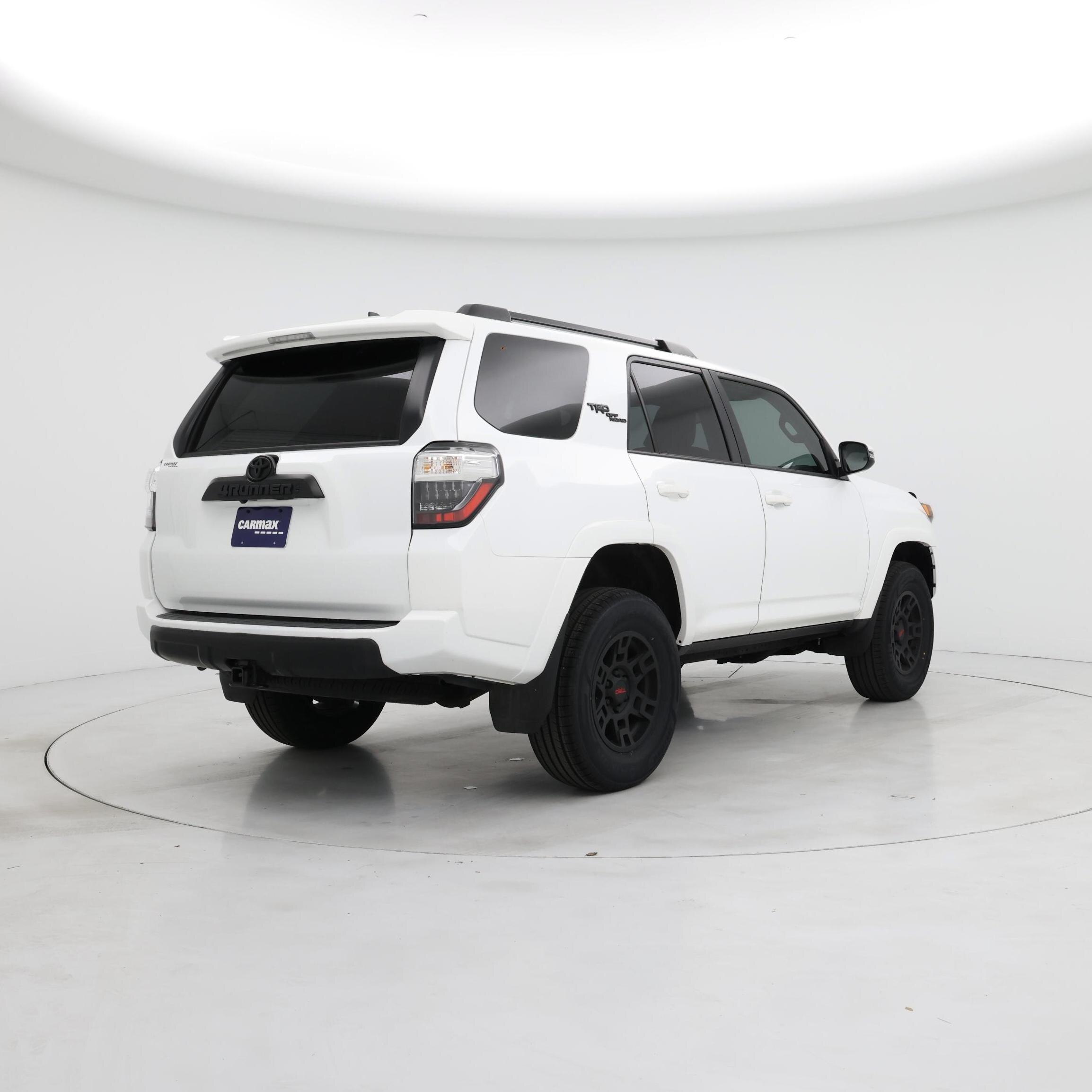 Thumbnail: 2024 Toyota 4Runner - 8