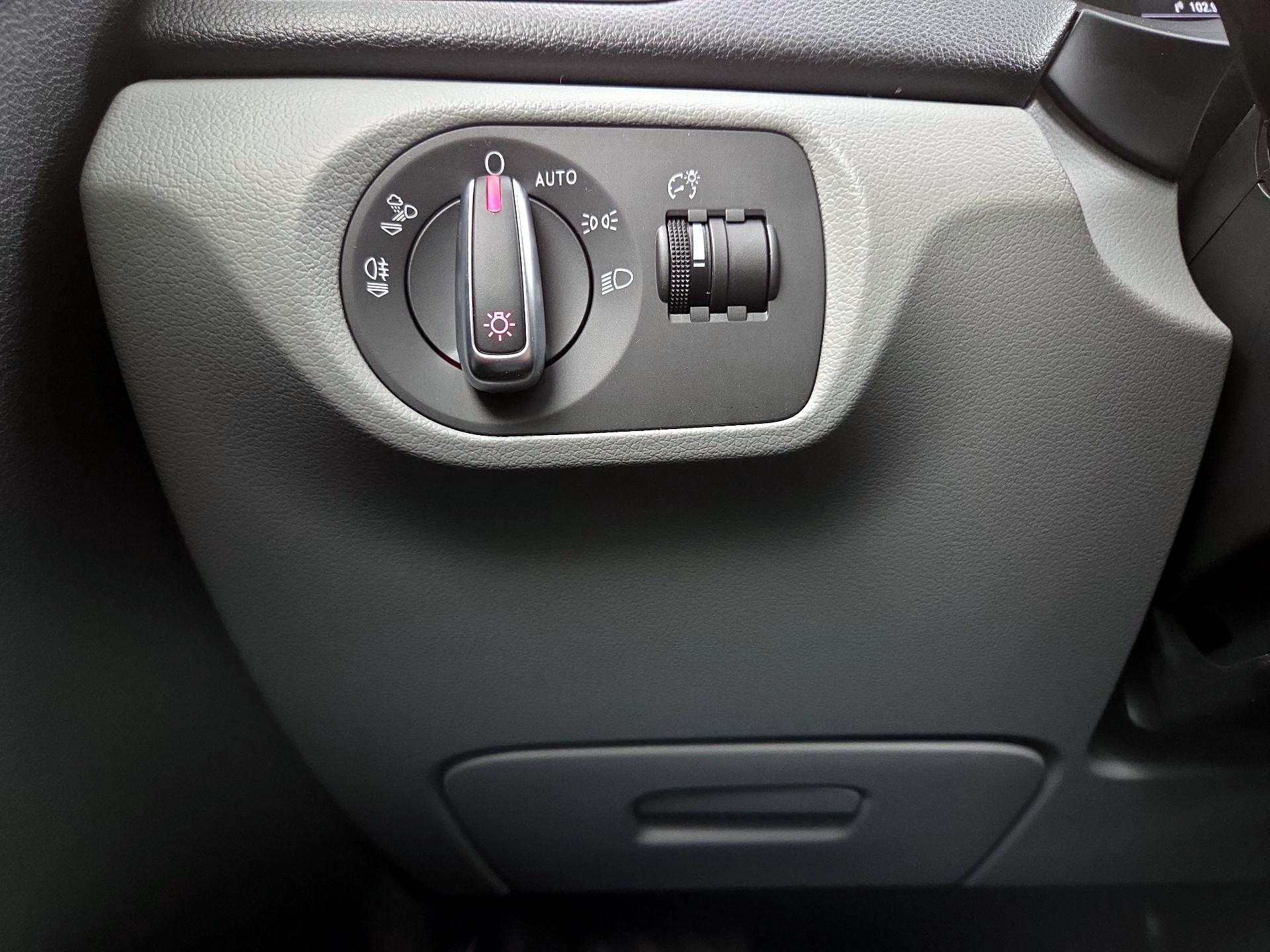 Thumbnail: 2016 Audi Q3 - 13