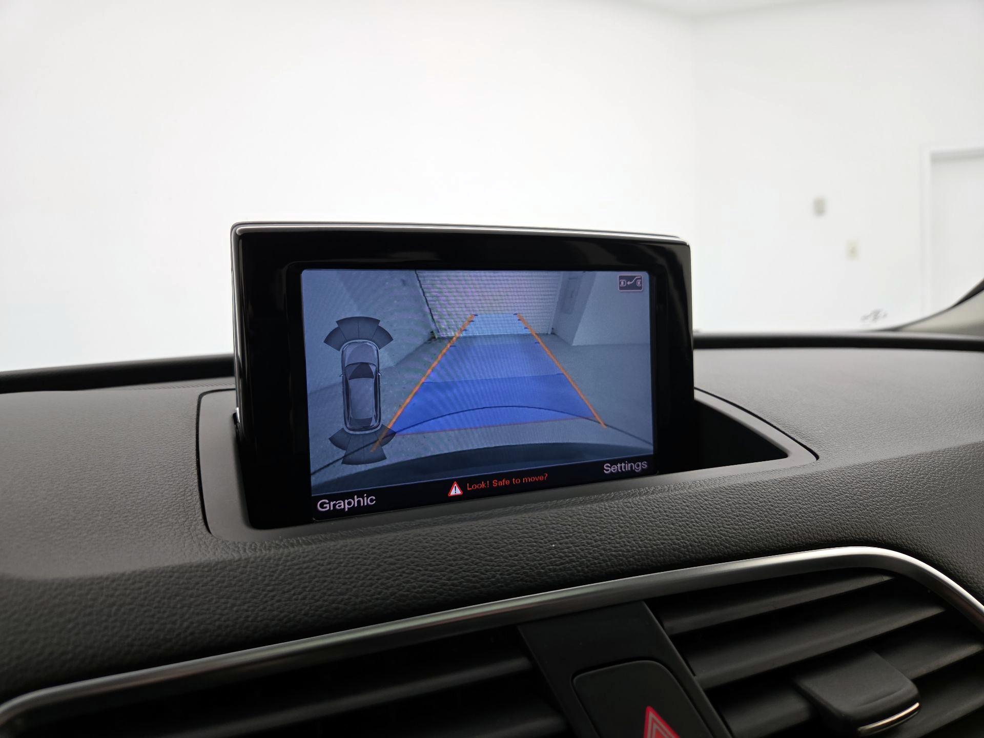 Thumbnail: 2016 Audi Q3 - 15