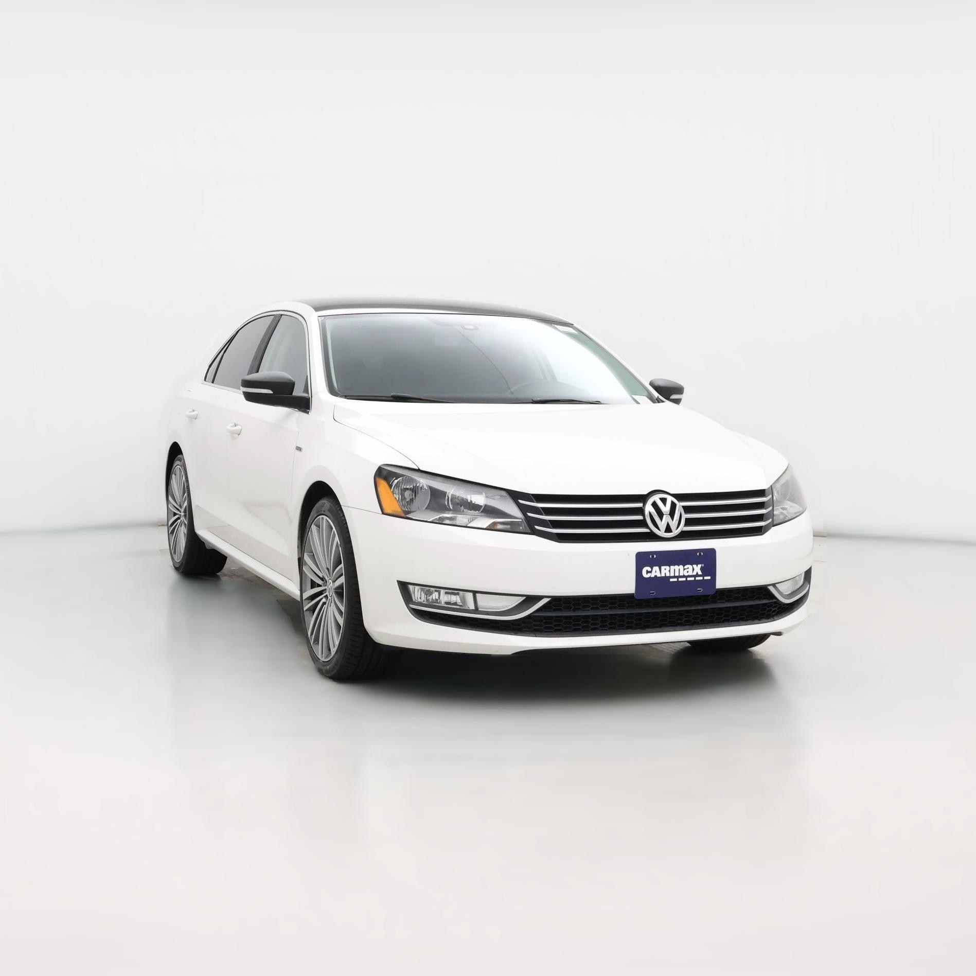 Thumbnail: 2015 Volkswagen Passat - 1
