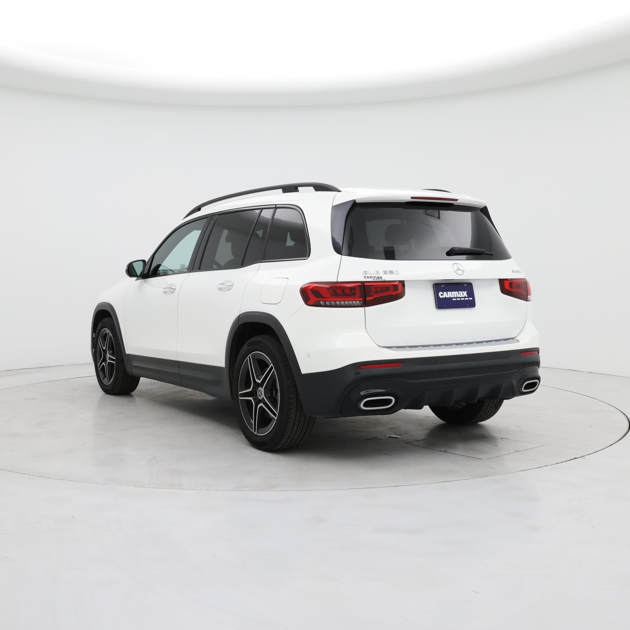 Thumbnail: 2020 Mercedes-Benz GLB - 2