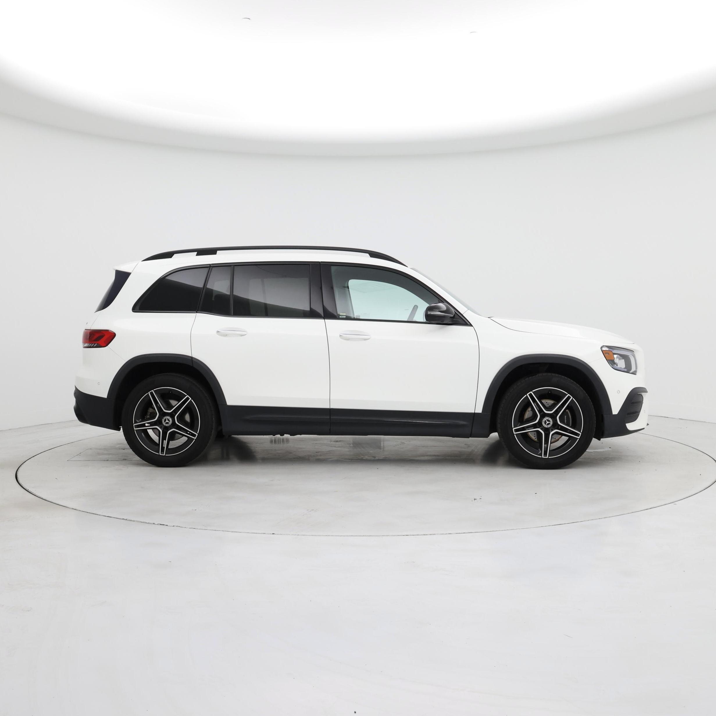 Thumbnail: 2020 Mercedes-Benz GLB - 7