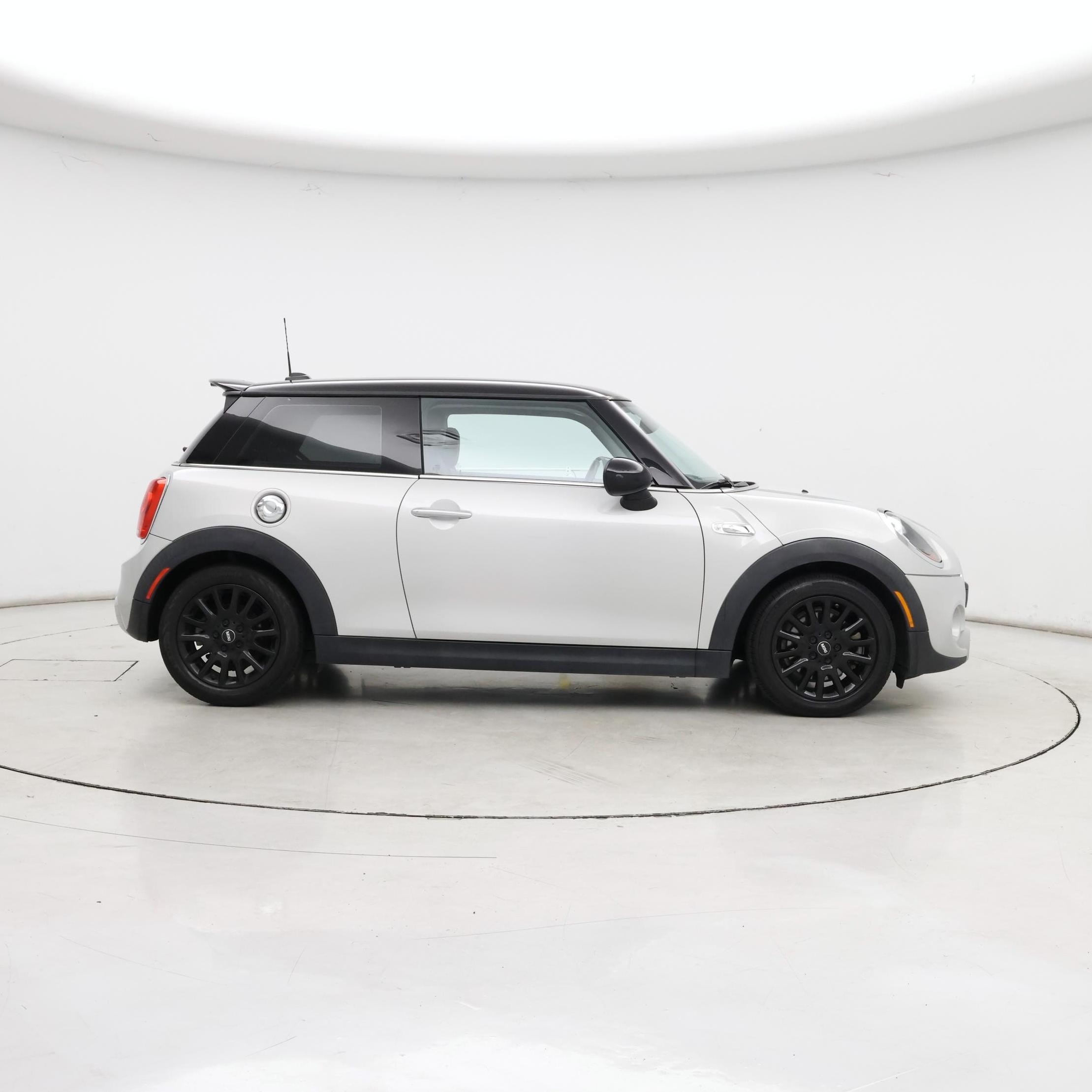 Thumbnail: 2015 MINI Cooper Hardtop - 7