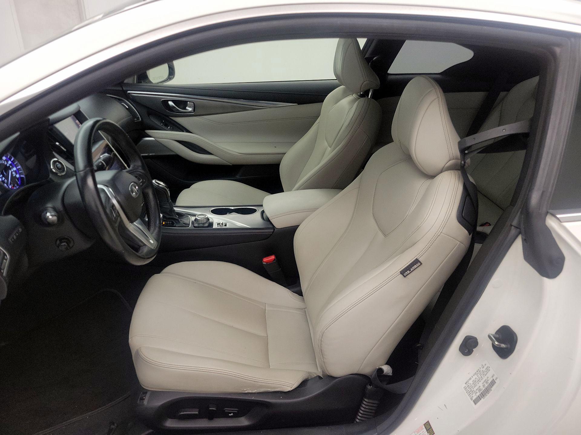 Thumbnail: 2017 INFINITI Q60 - 11