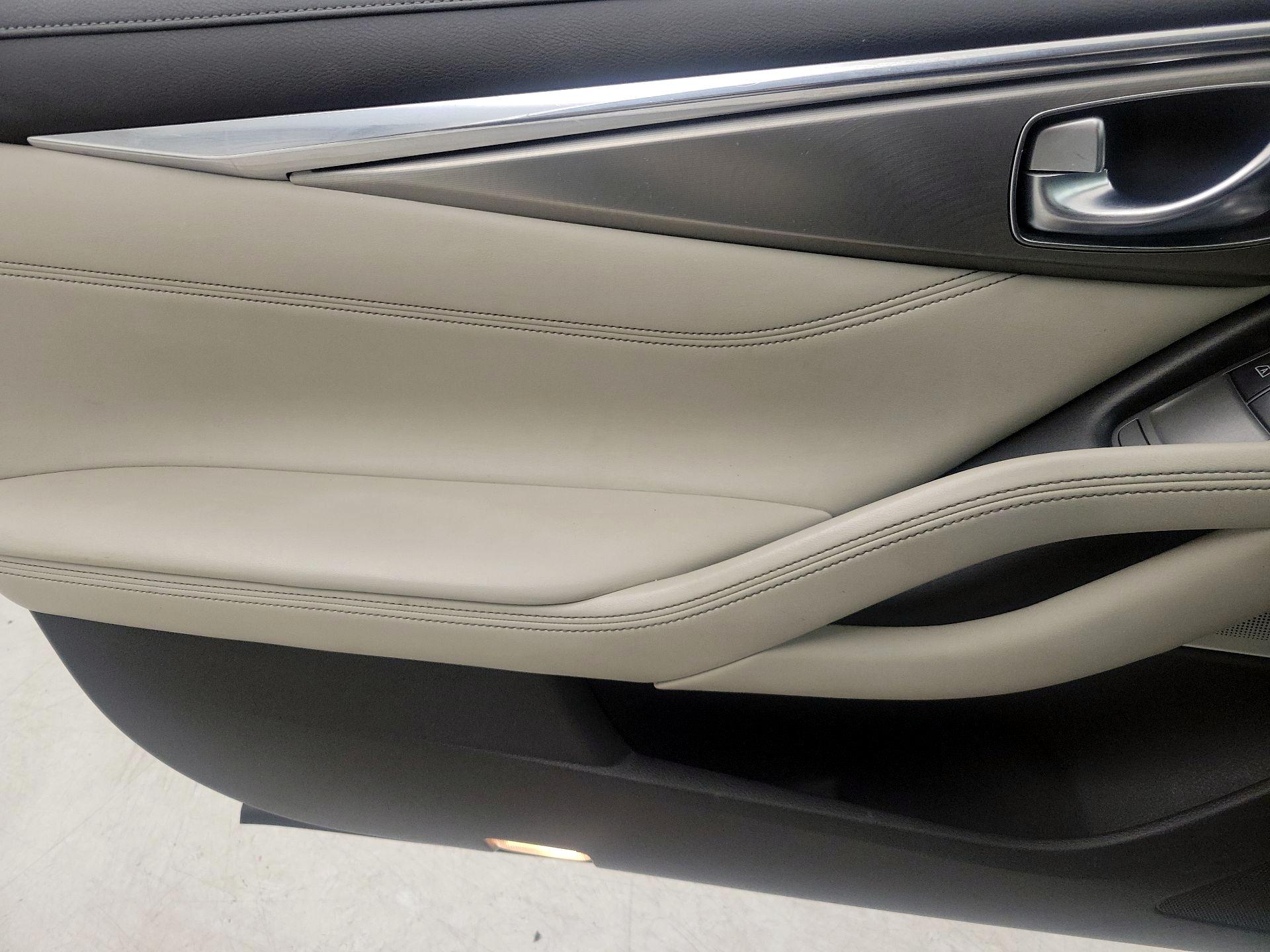 Thumbnail: 2017 INFINITI Q60 - 12