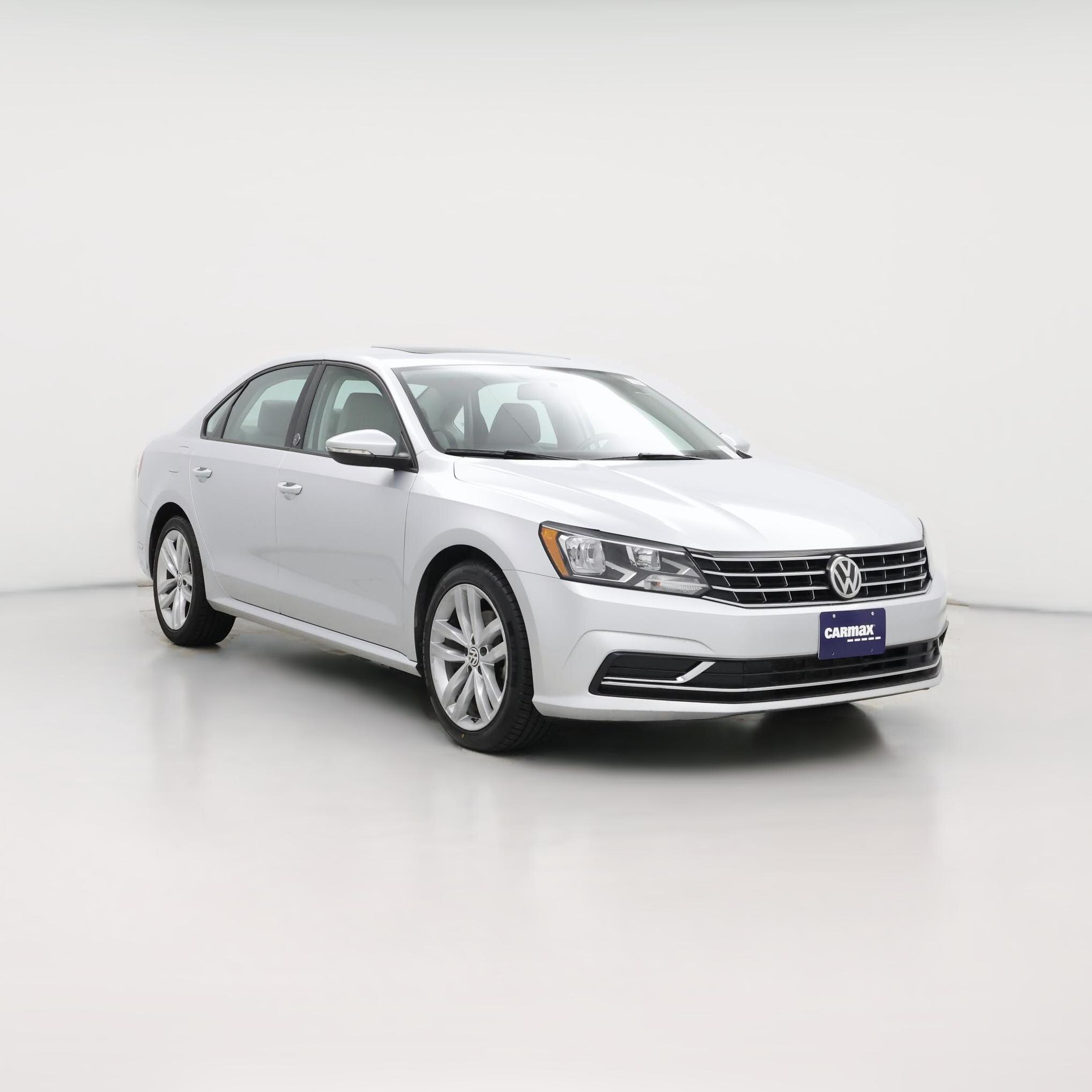 Thumbnail: 2019 Volkswagen Passat - 1