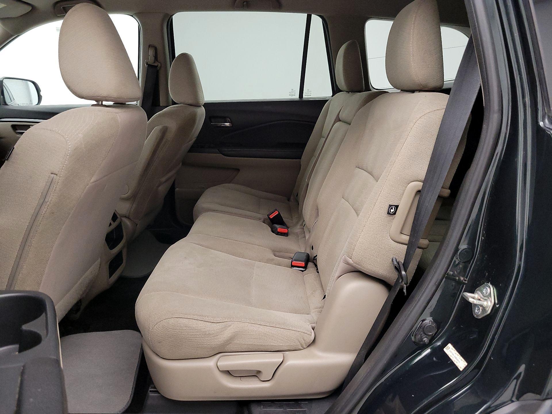 Thumbnail: 2016 Honda Pilot - 19